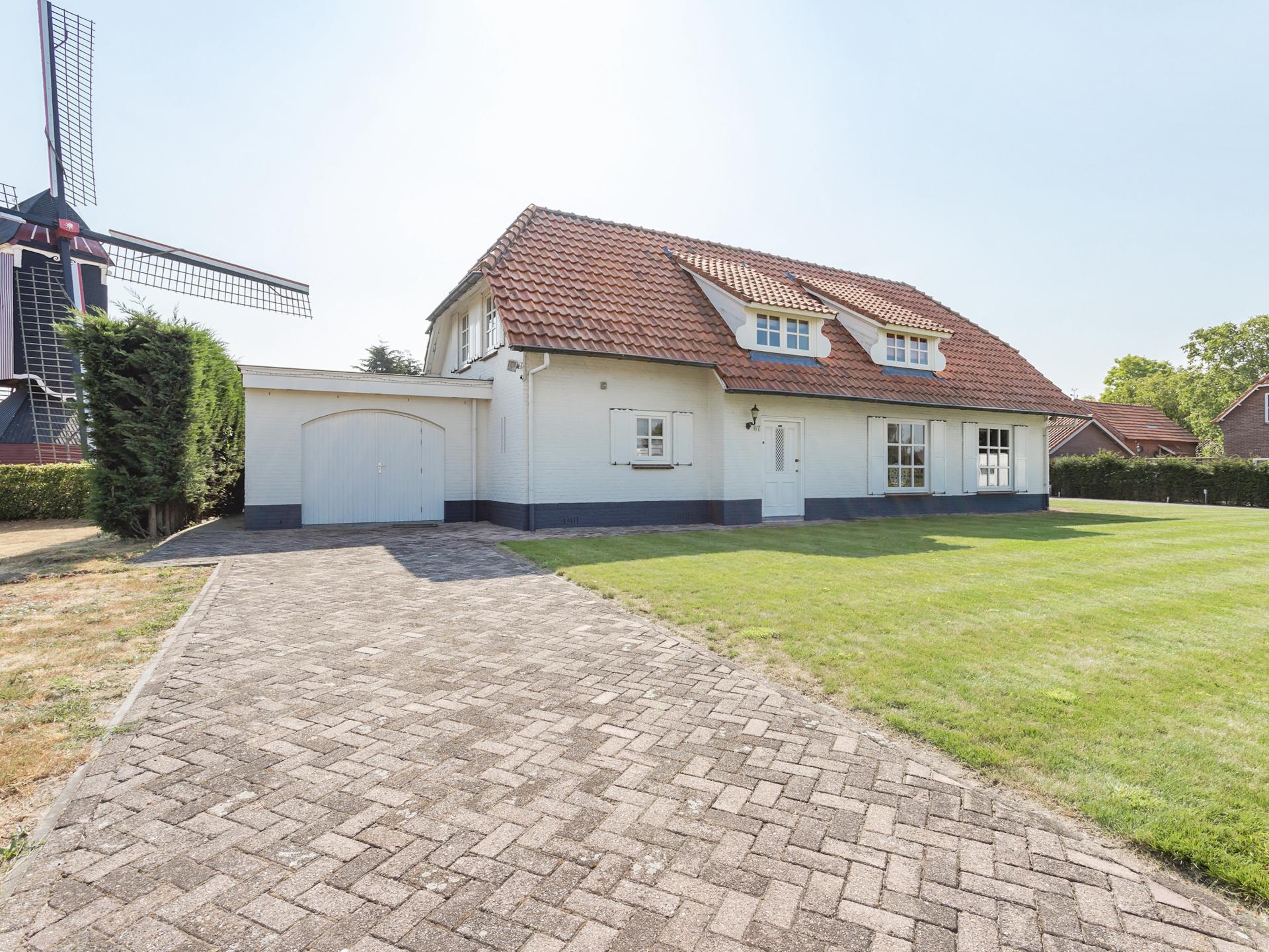 Luxe villa met zwembad, whirlpool en uitzicht op molen in Moergestel - foto 45