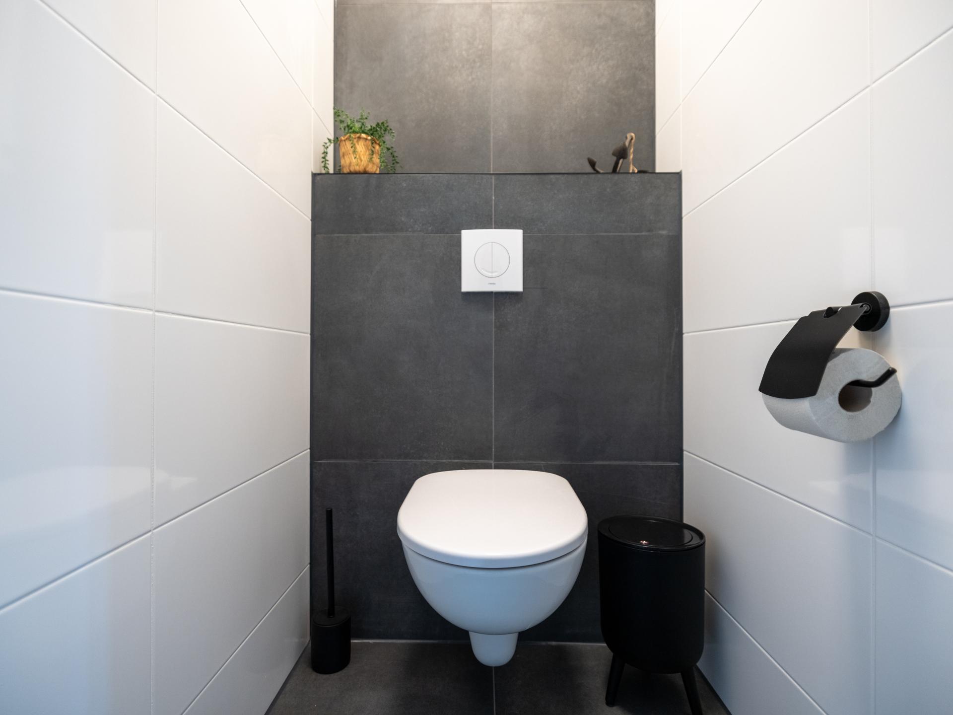 Luxe watervilla Uitgeest: 2 badkamers, dakterras & direct aan het water - foto 14