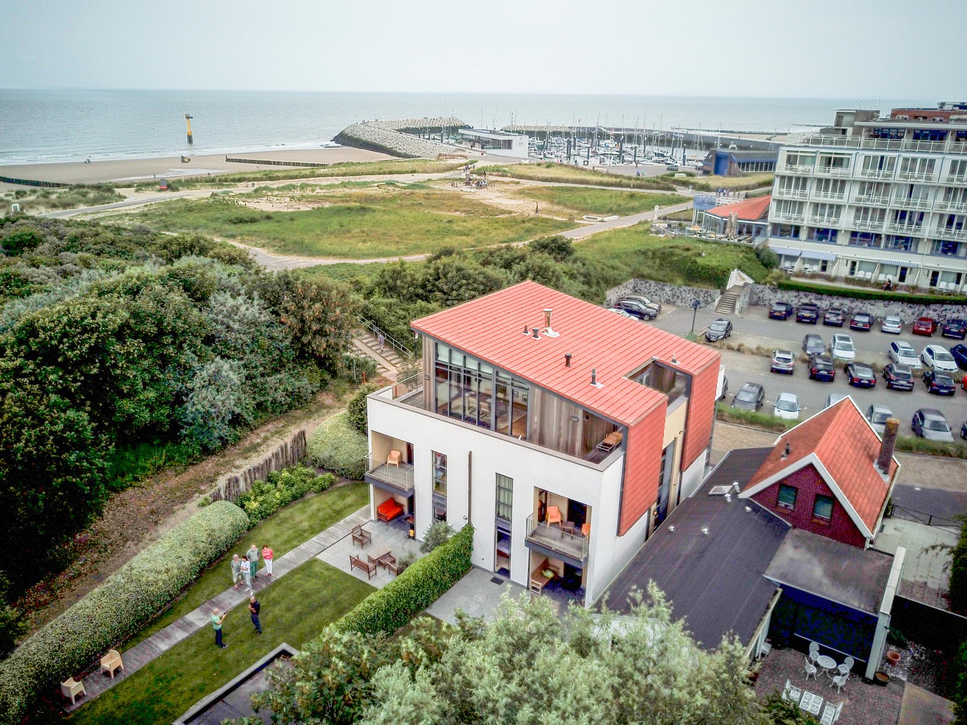 Appartement met tuin direct aan strandopgang in hartje Cadzand - foto 2