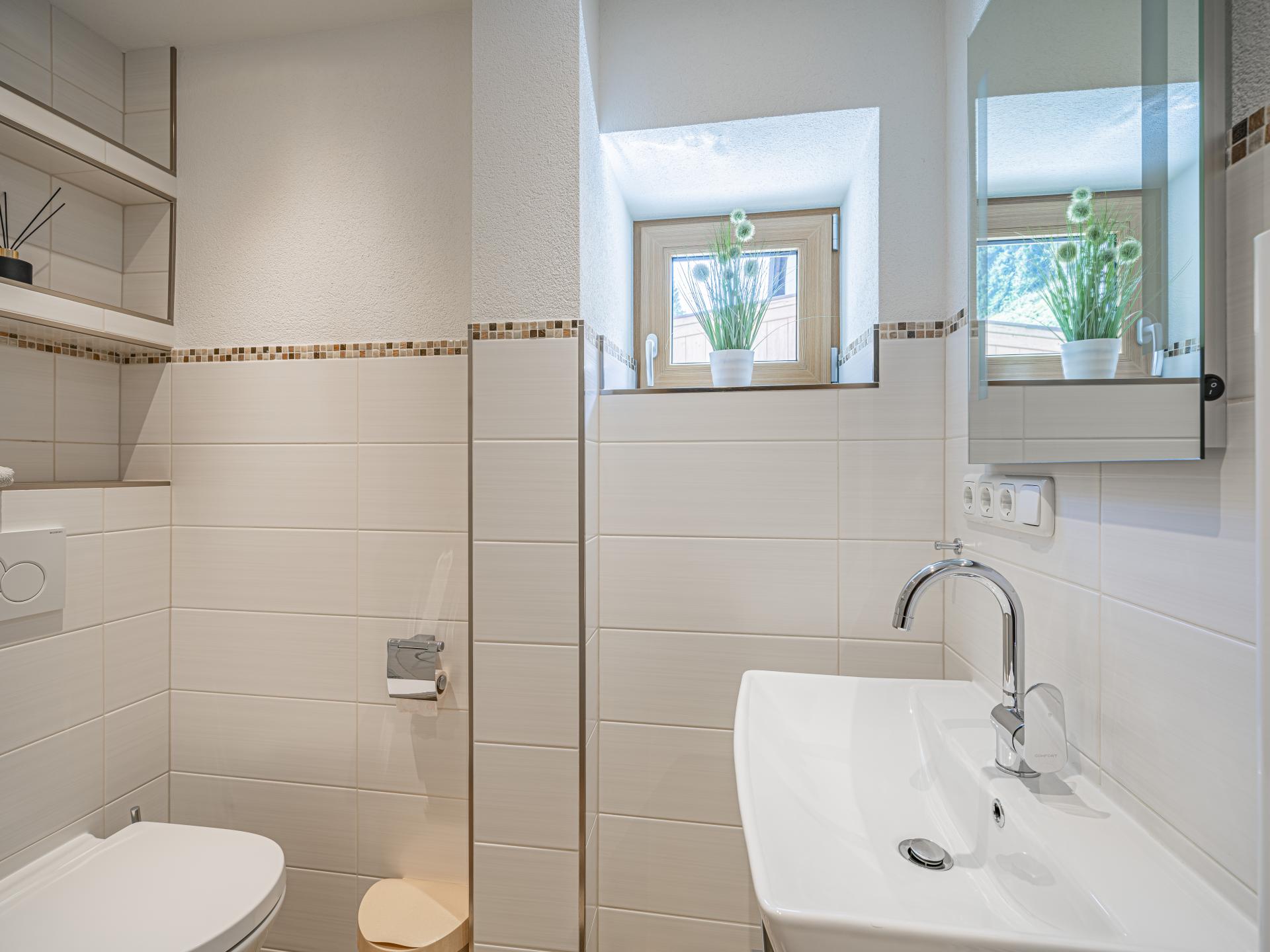 Op 450 m van de piste: ruim appartement in centrum Hochfilzen - foto 5