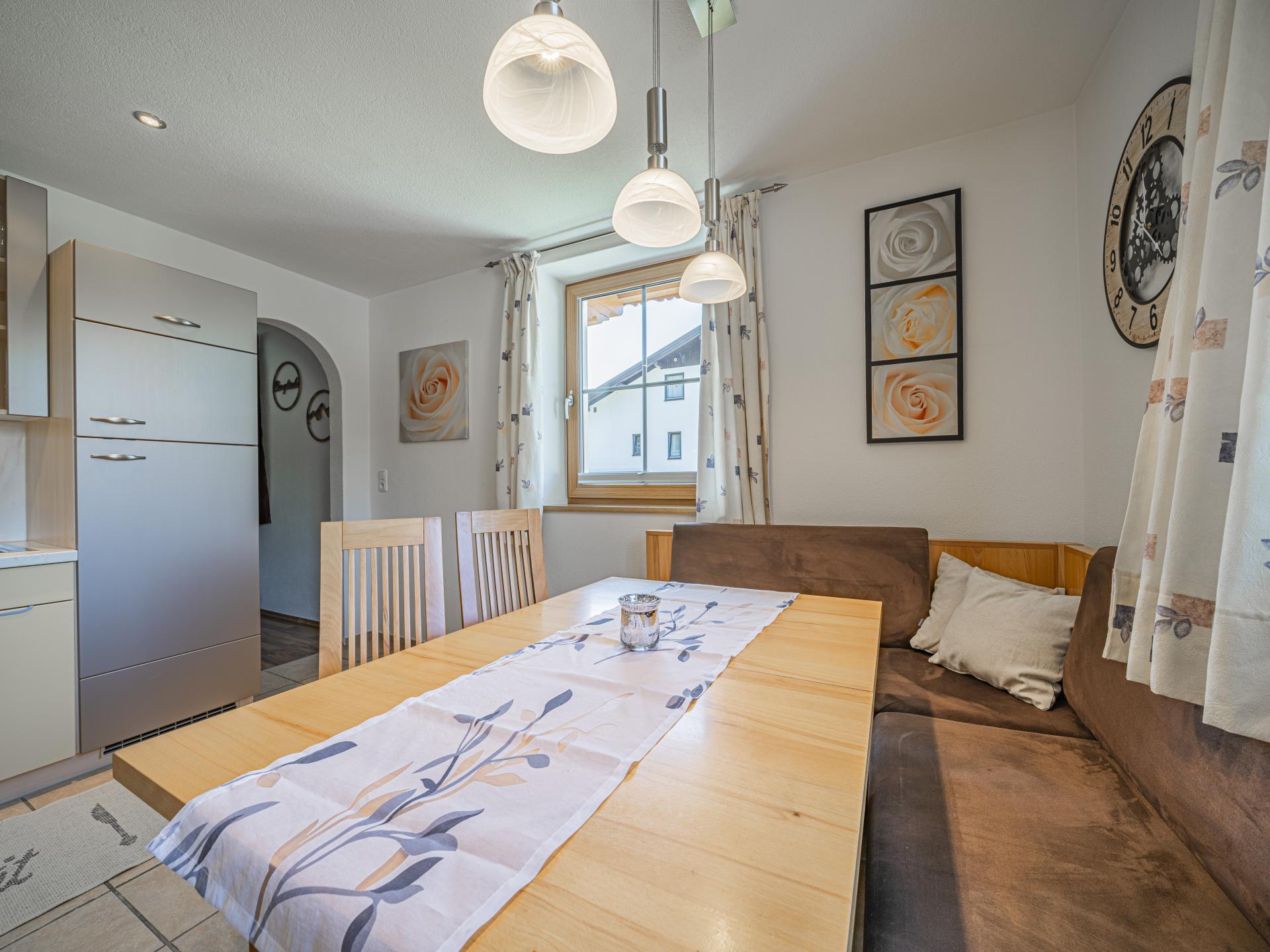Op 450 m van de piste: ruim appartement in centrum Hochfilzen - foto 7