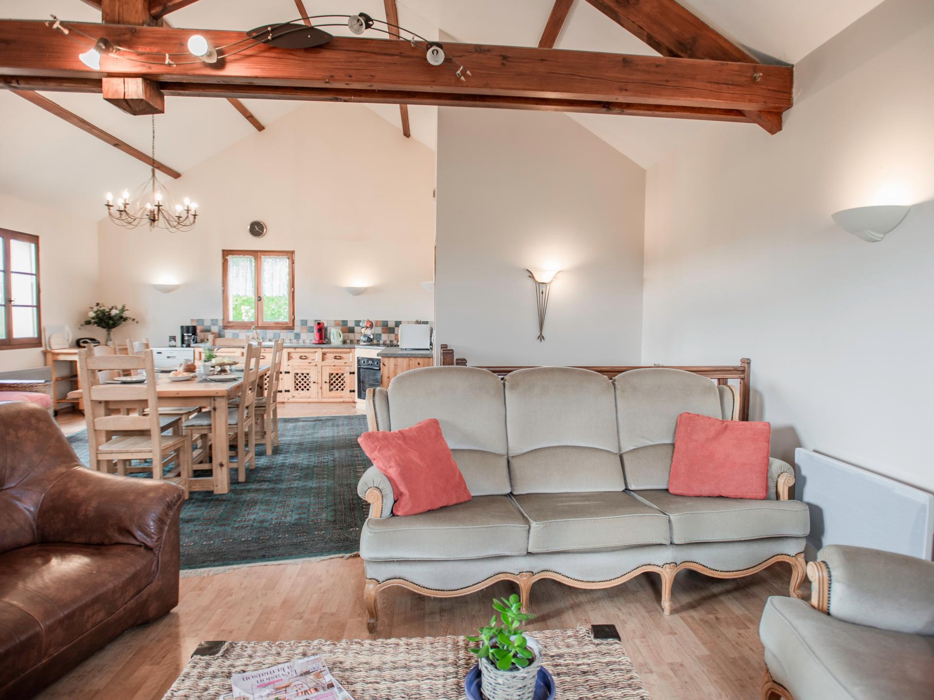 6-persoons vakantiehuis in centrum van Saint-Germain-les-Belles - foto 13