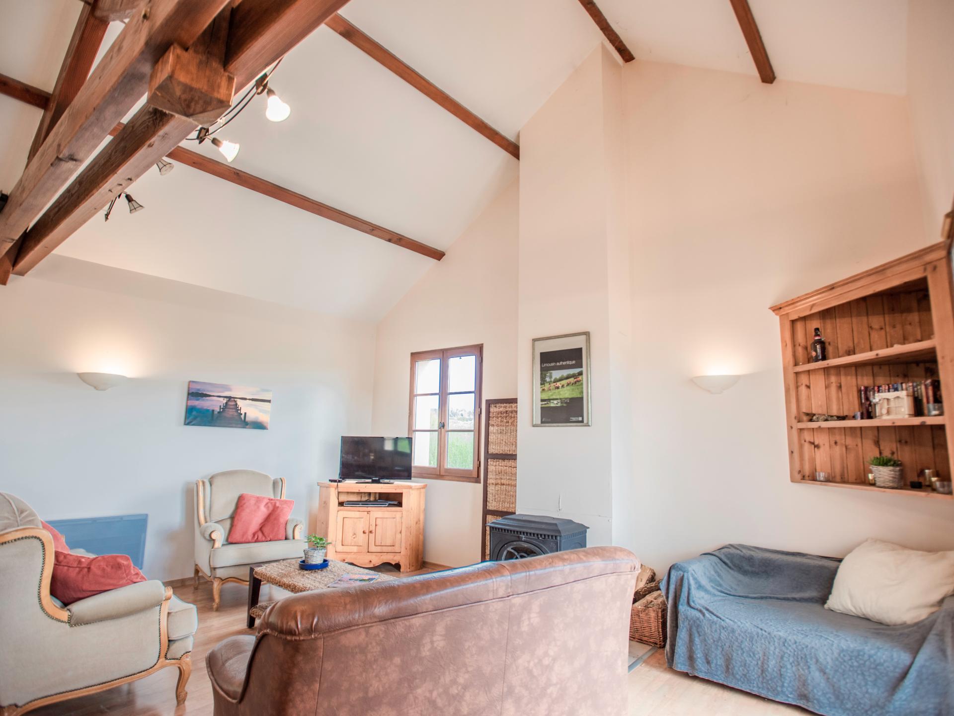 6-persoons vakantiehuis in centrum van Saint-Germain-les-Belles - foto 5