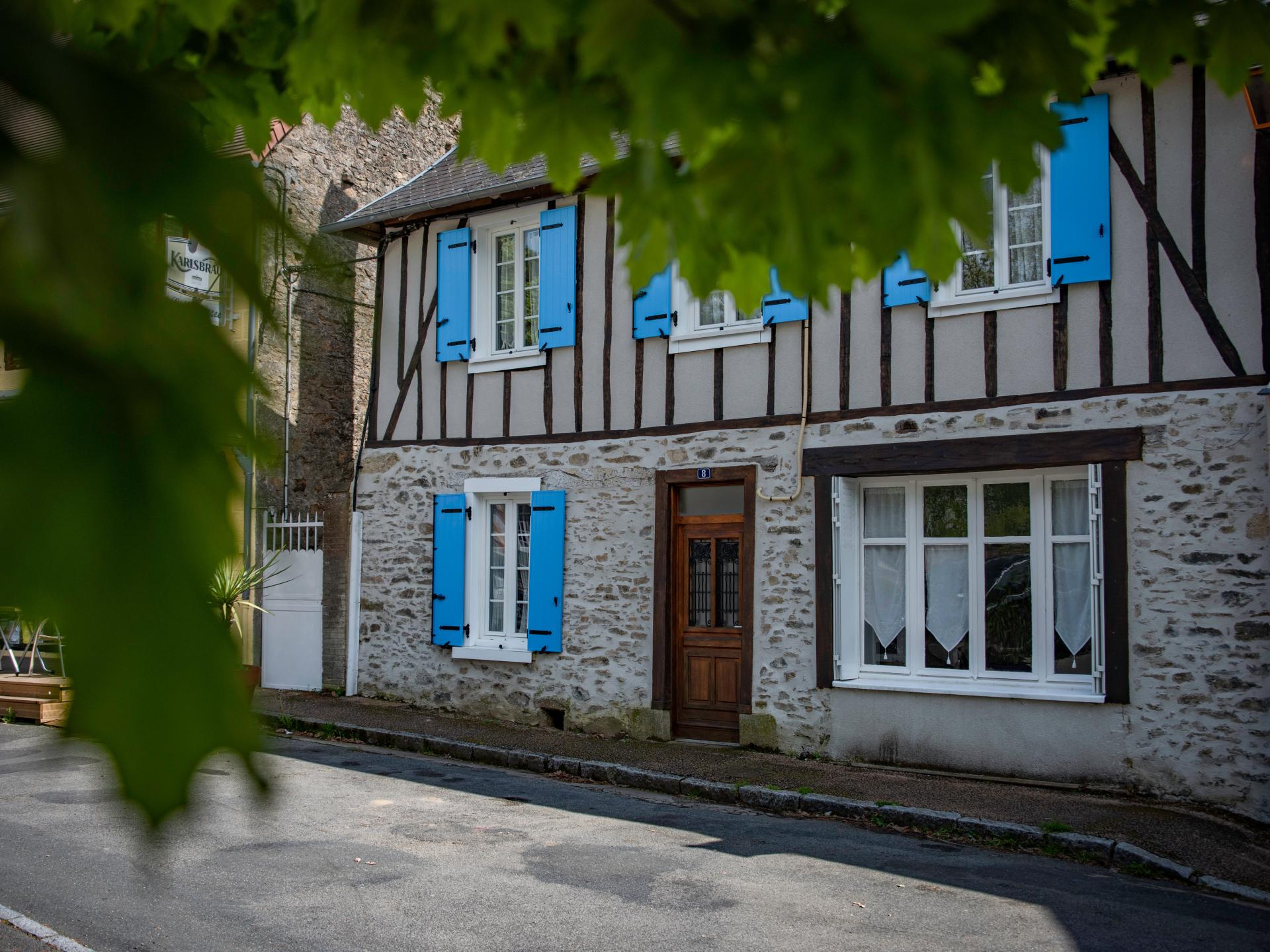 6-persoons vakantiehuis in centrum van Saint-Germain-les-Belles - foto 41