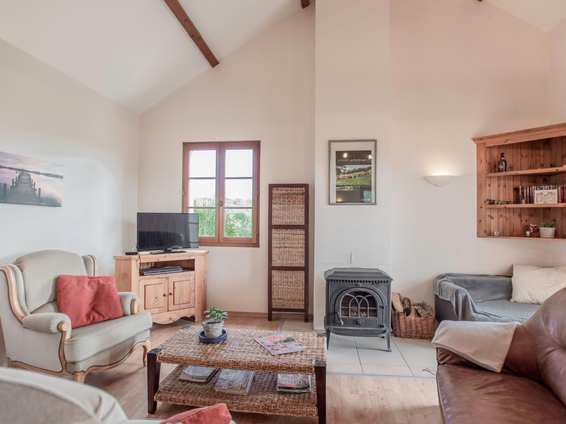 6-persoons vakantiehuis in centrum van Saint-Germain-les-Belles - foto 10