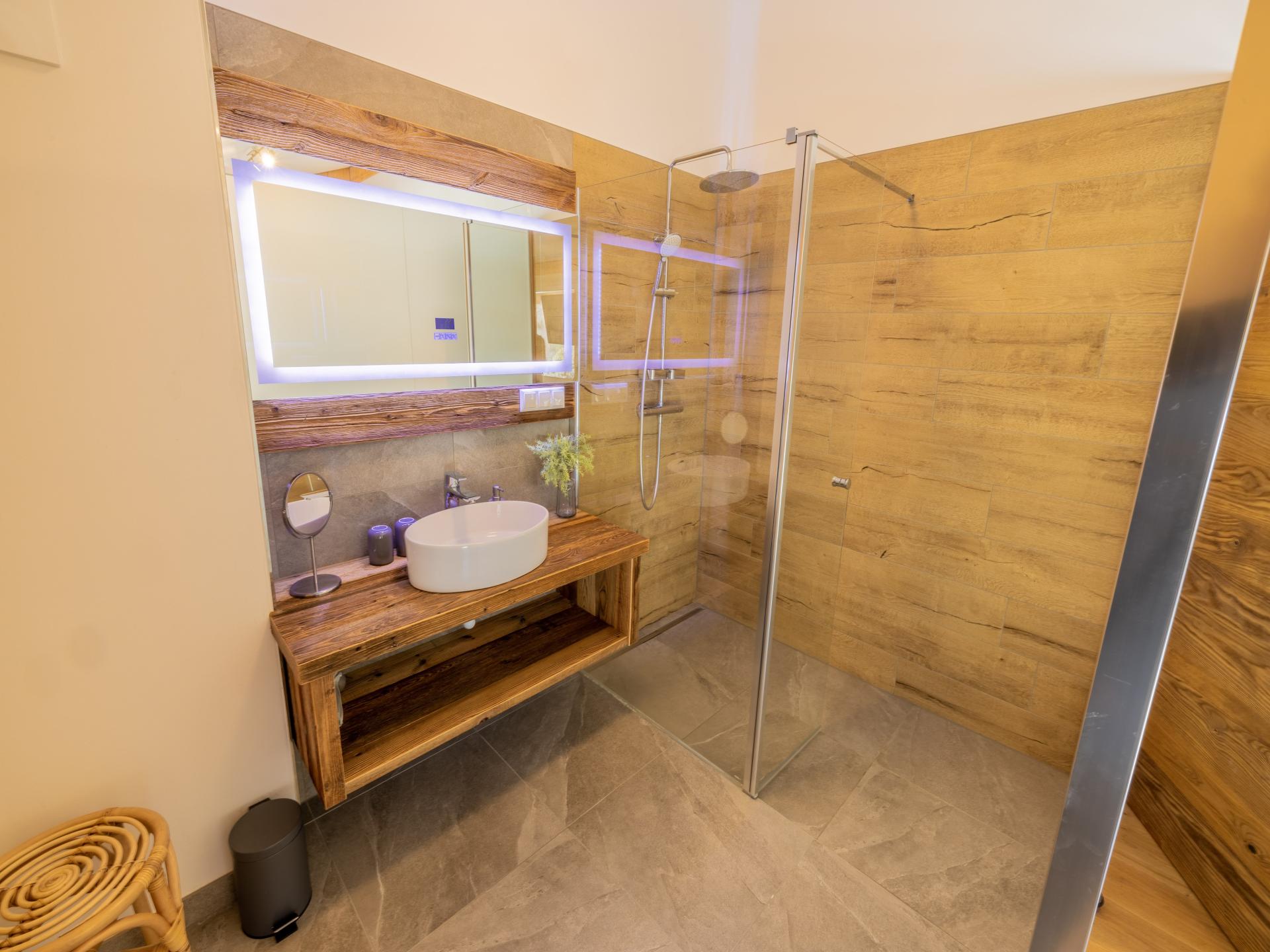 Hoekhuis met sauna direct aan de piste in Kreischberg - foto 7