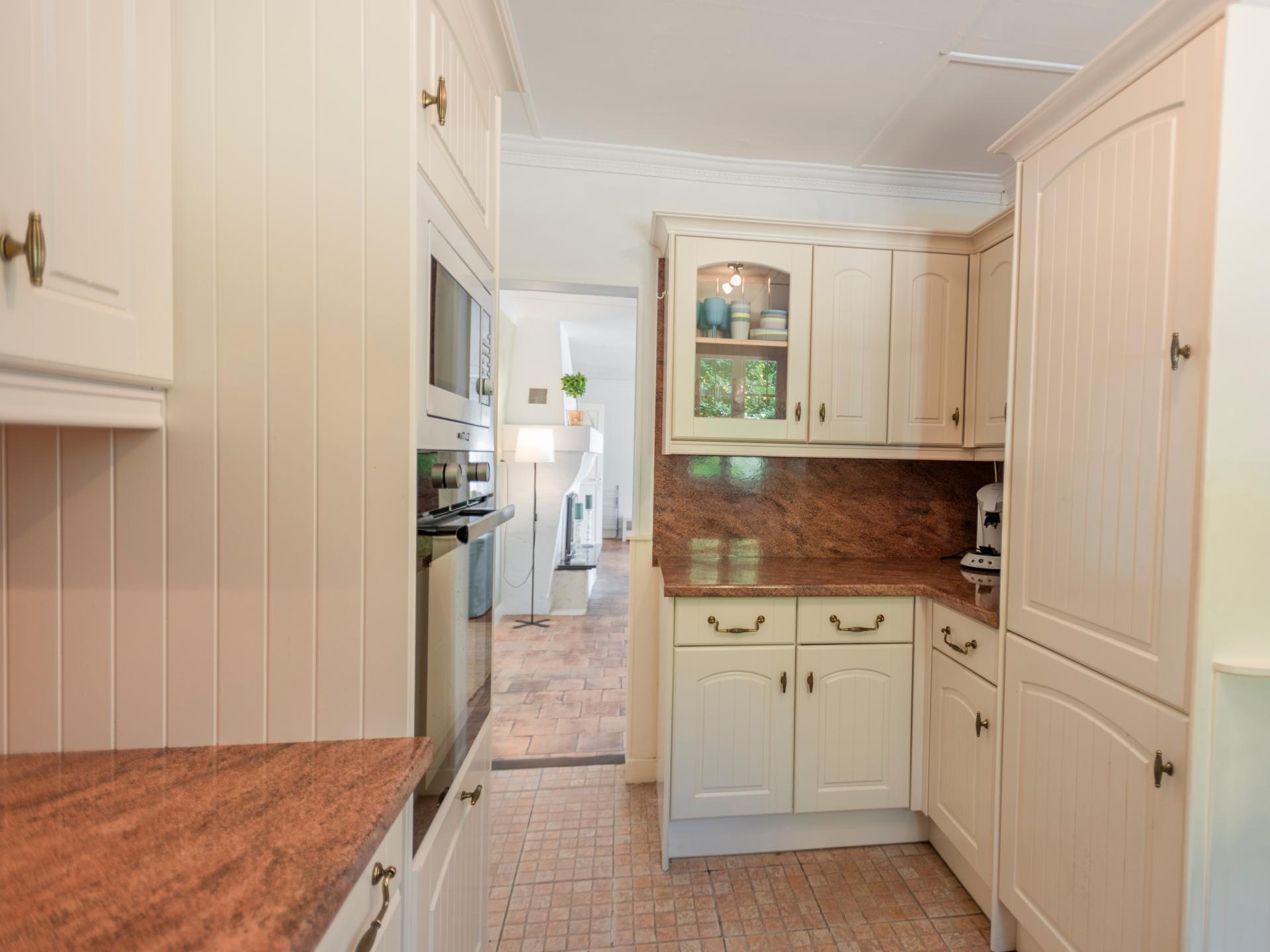 7-persoons modern vakantiehuis met zwembad in Aubeterre sur Dronne - foto 14