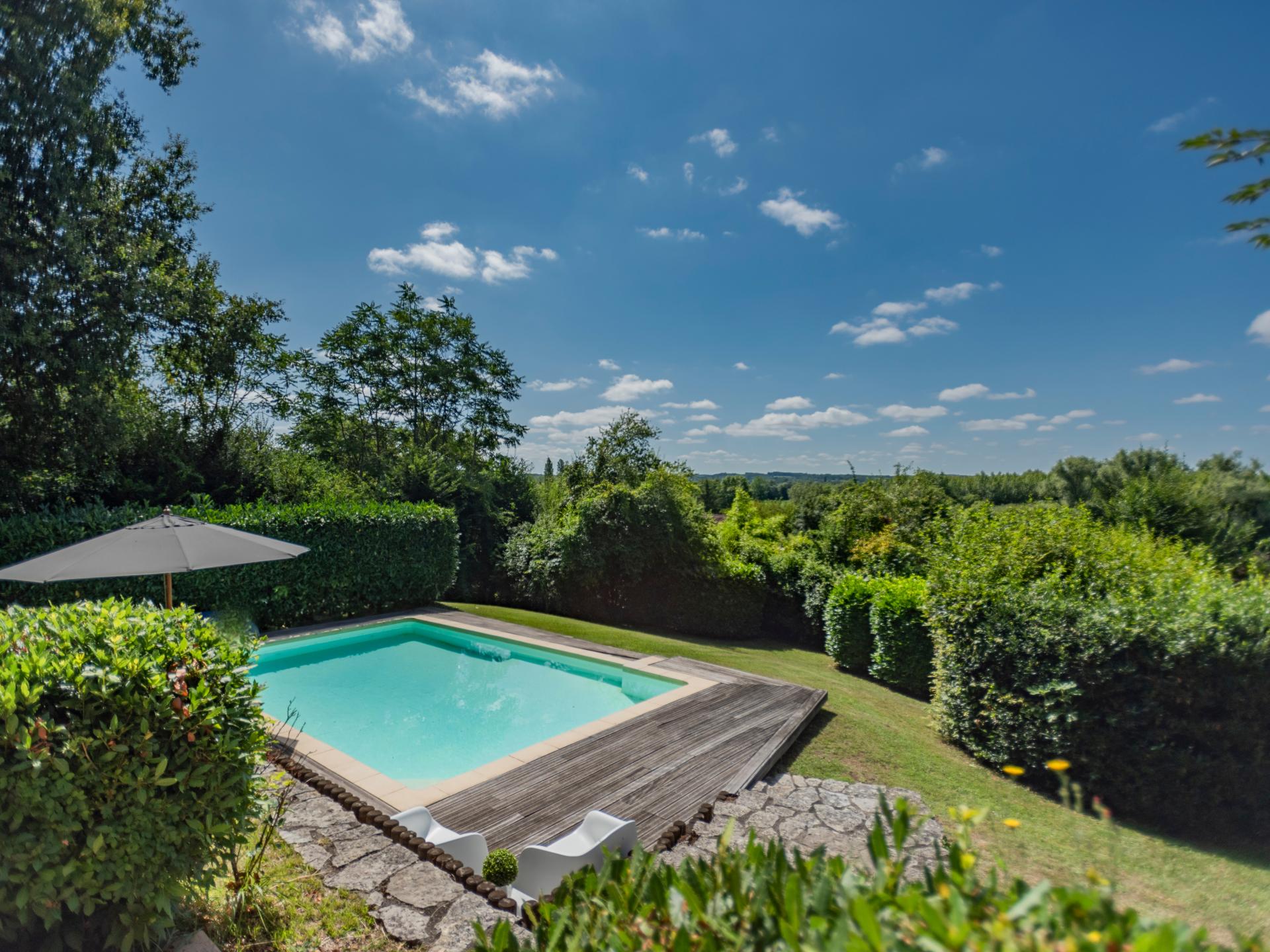 7-persoons modern vakantiehuis met zwembad in Aubeterre sur Dronne - foto 32