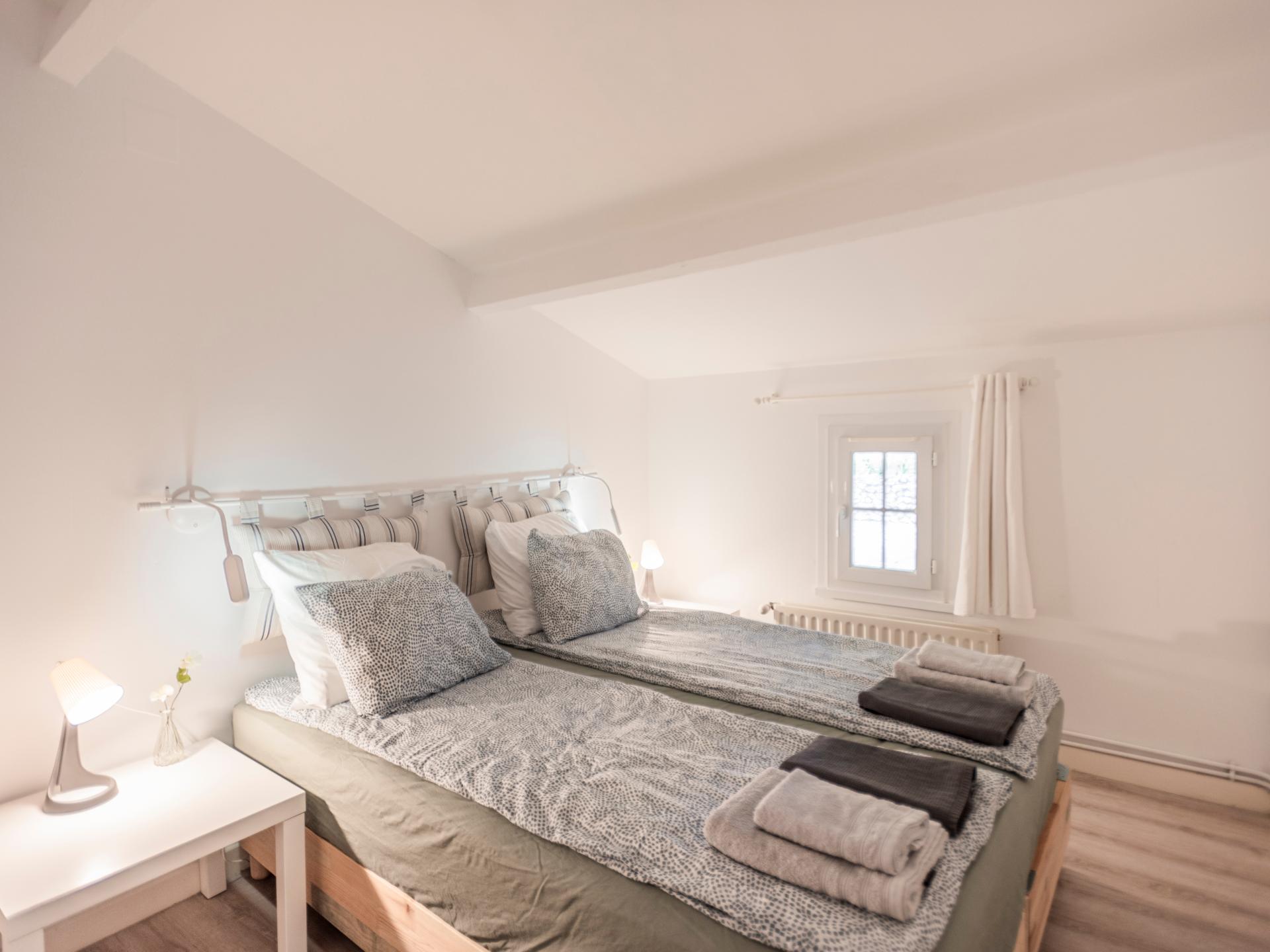 7-persoons modern vakantiehuis met zwembad in Aubeterre sur Dronne - foto 16