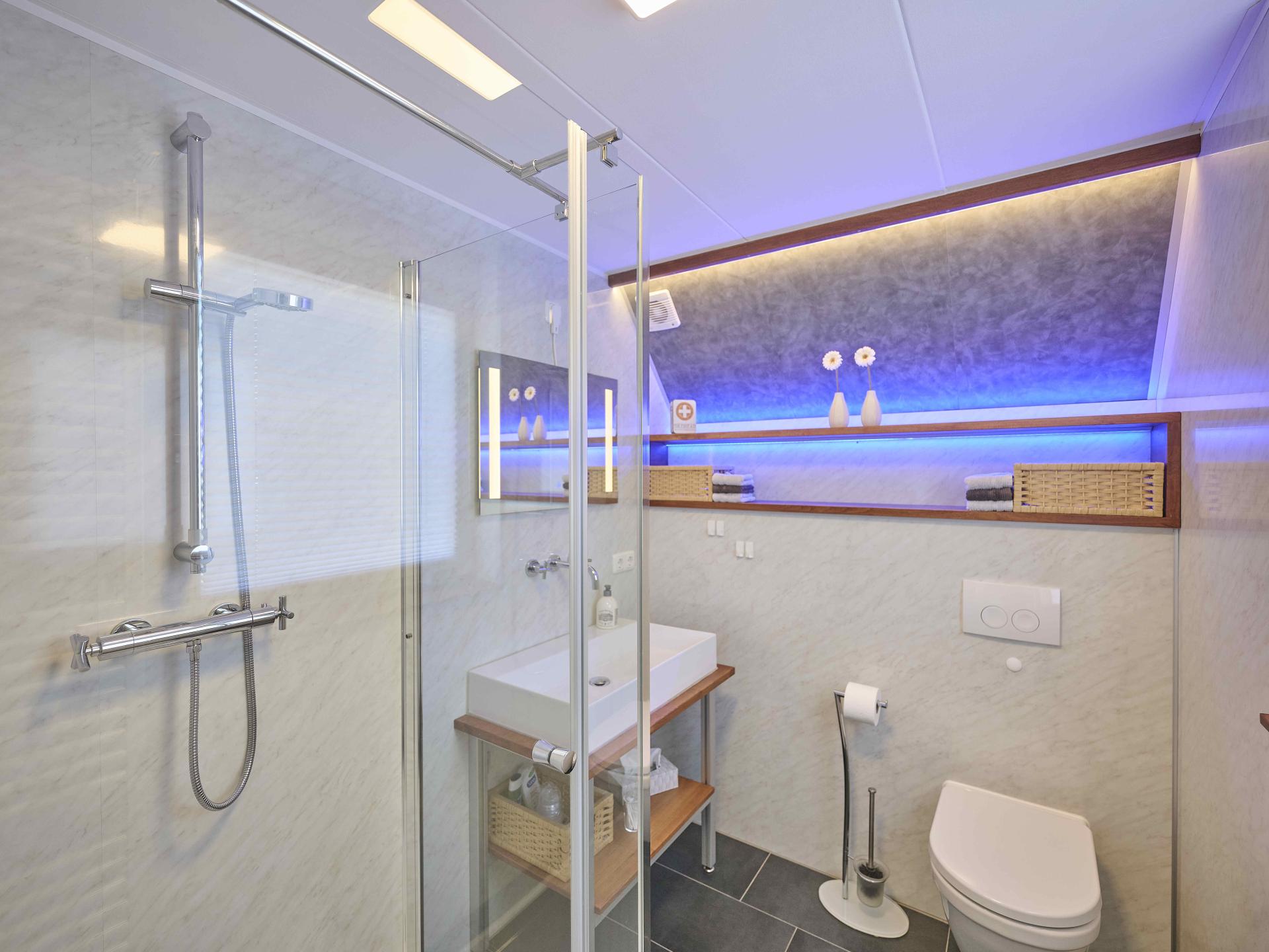 Modern vakantiehuis met hottub aan het Grevelingenmeer in Herkingen - foto 22