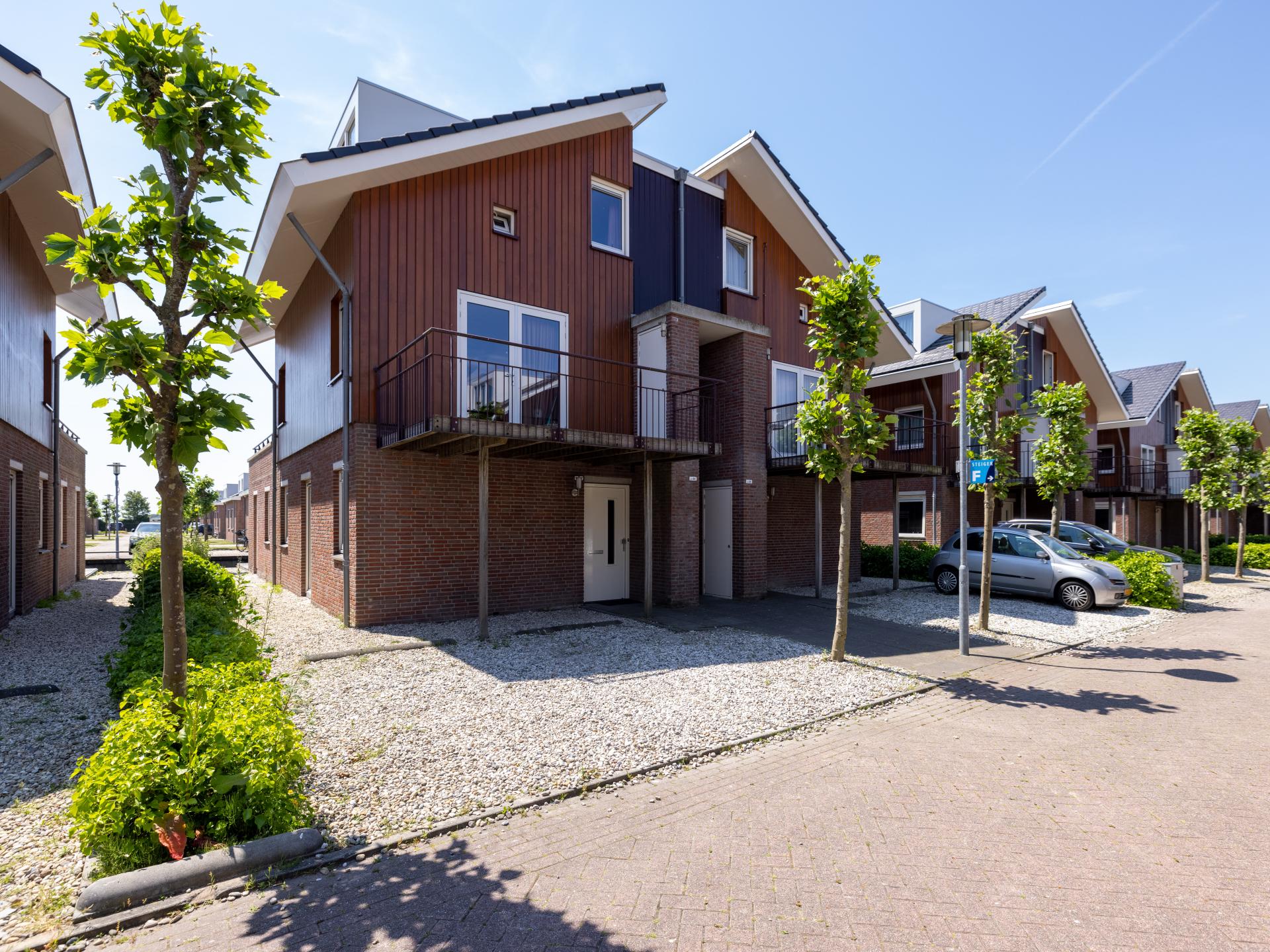 Ruim 12-persoons appartement met privé aanlegsteiger aan het Uitgeestermeer - foto 16