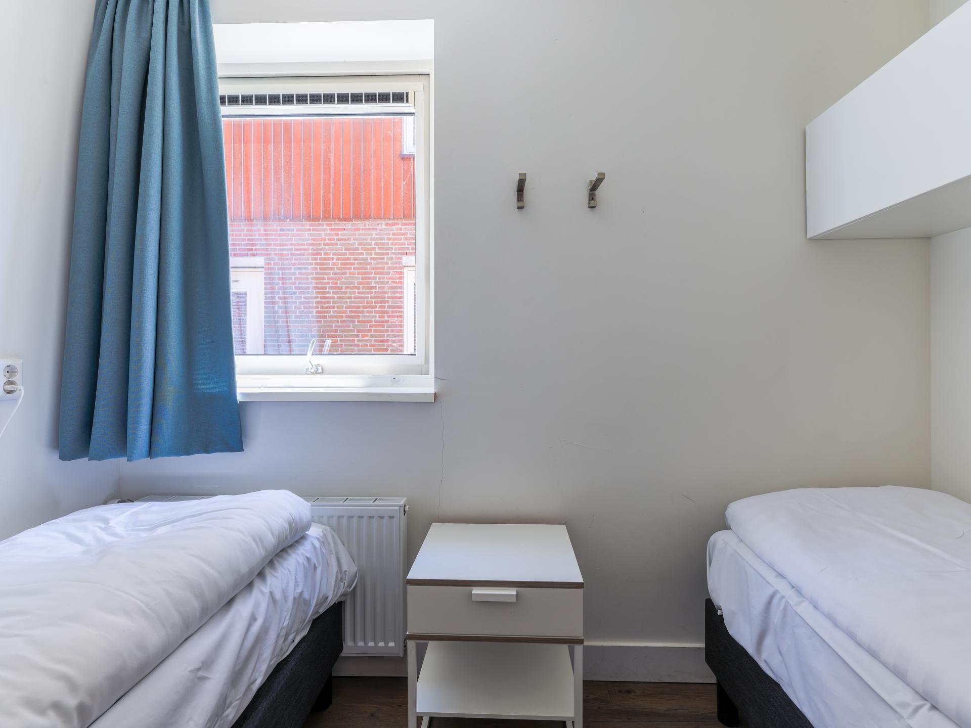 Ruim 12-persoons appartement met privé aanlegsteiger aan het Uitgeestermeer - foto 13