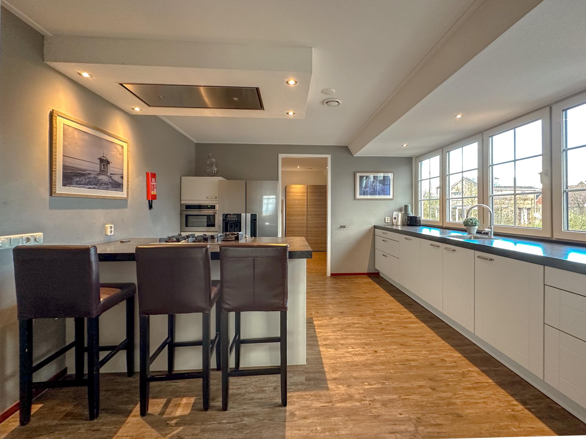 Op 750 m van het strand: ruim luxe appartement in centrum Westerland - foto 9