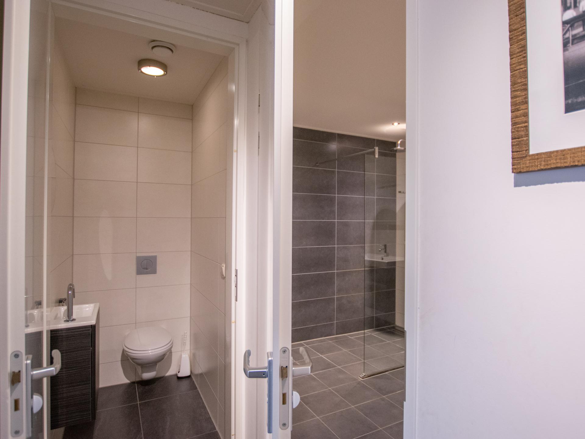 Op 750 m van het strand: ruim luxe appartement in centrum Westerland - foto 19