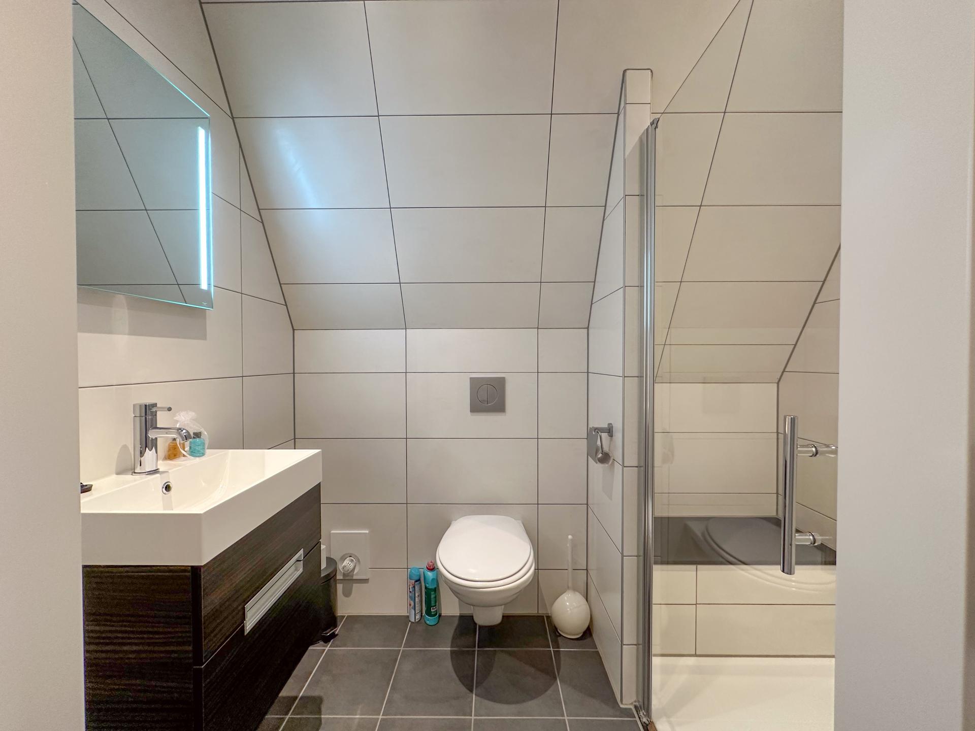 Op 750 m van het strand: ruim luxe appartement in centrum Westerland - foto 25