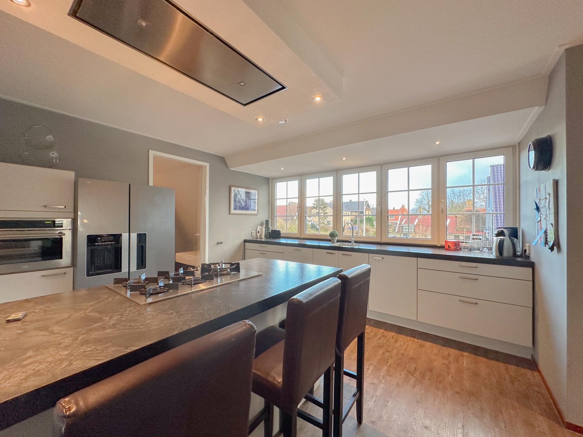 Op 750 m van het strand: ruim luxe appartement in centrum Westerland - foto 8