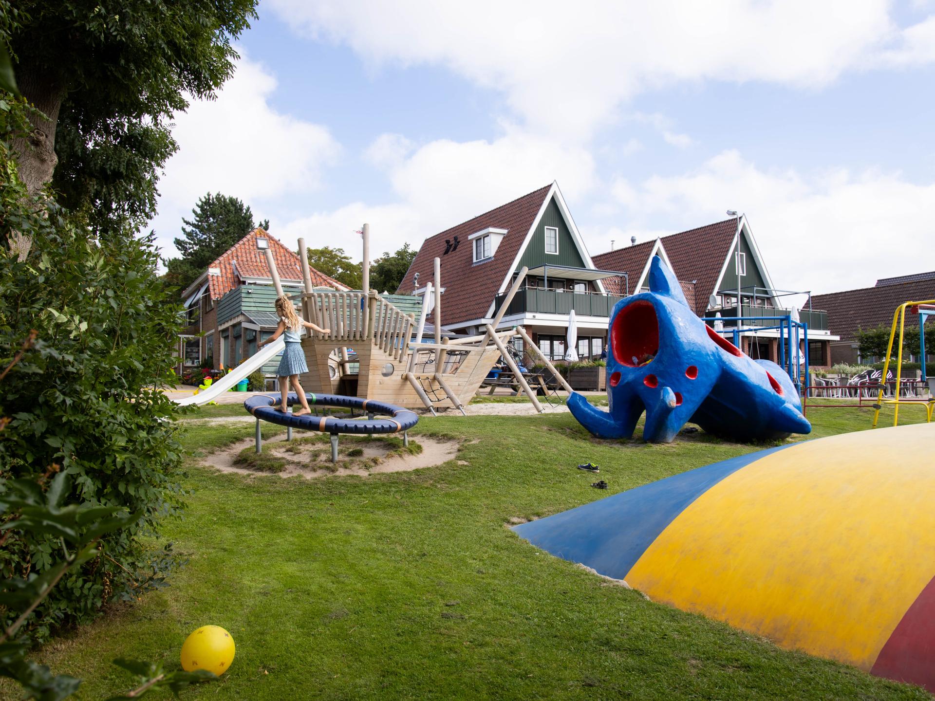 Luxe chalet op familiecamping, 750m van strand aan de Waddenzee - foto 12