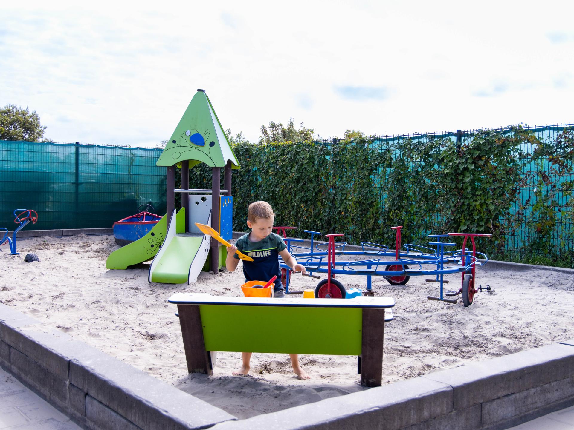Luxe chalet op familiecamping, 750m van strand aan de Waddenzee - foto 20
