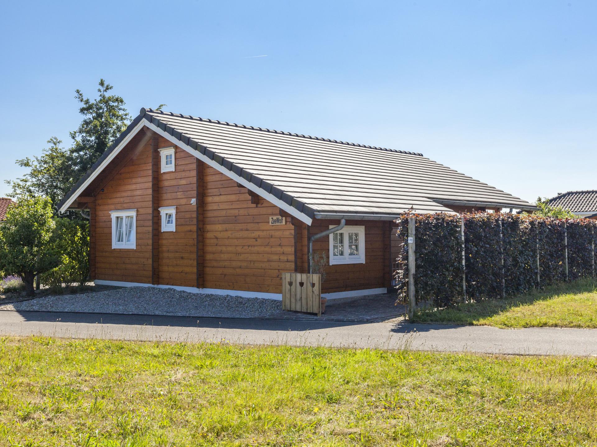 Sfeervol houten chalet aan de Oosterschelde op Tholen - foto 18