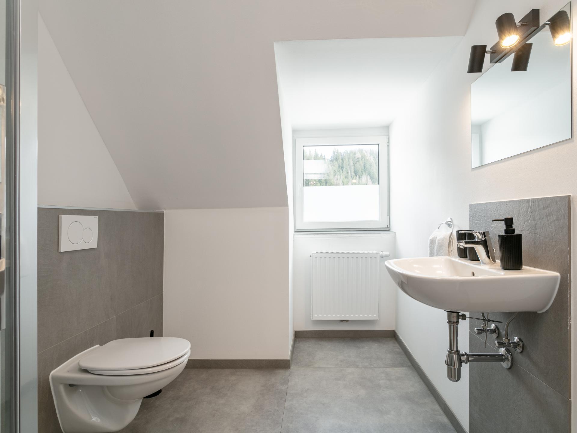 7-persoons ruim appartement in het centrum van Möderbrugg - foto 11