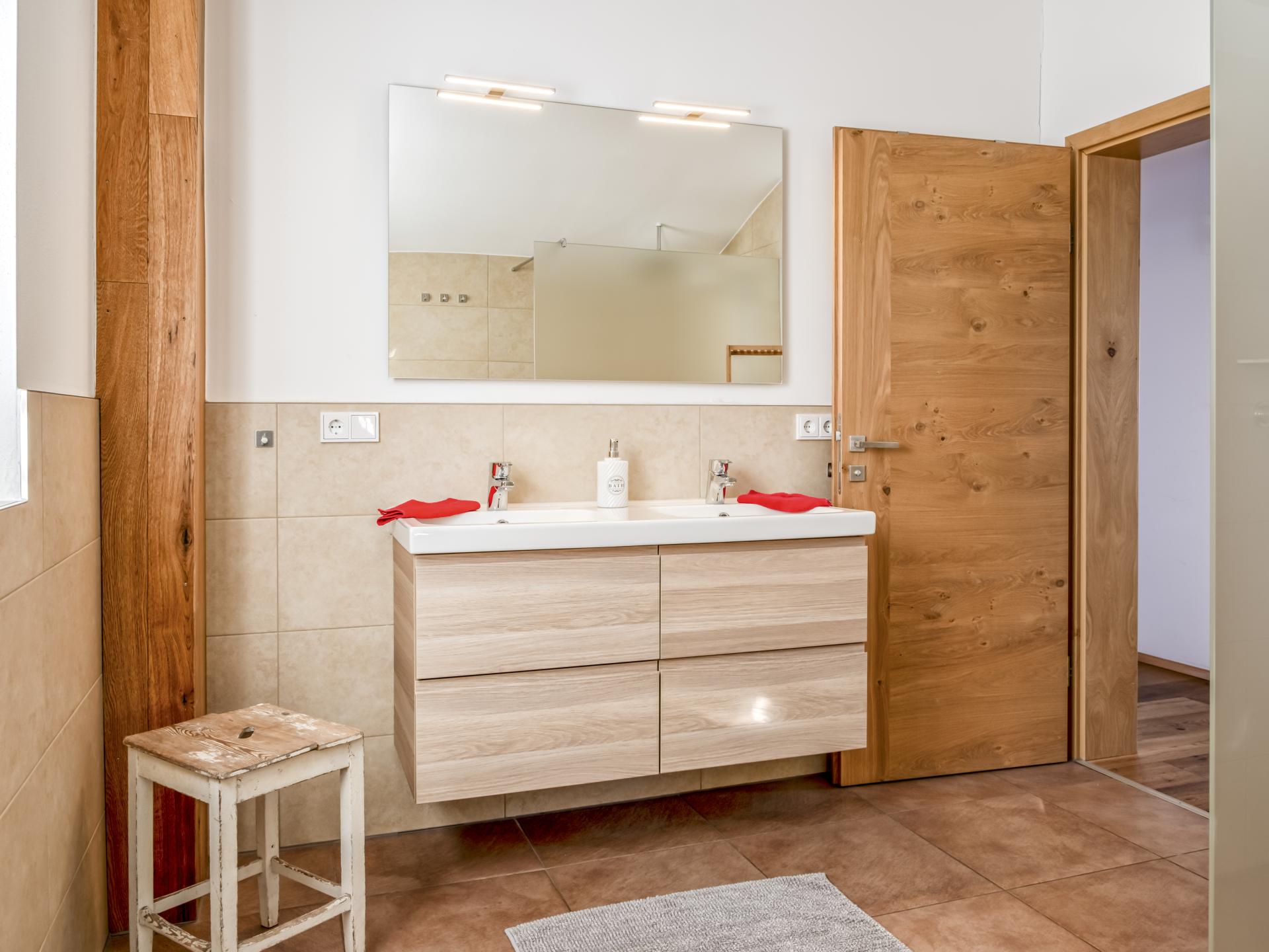 Ruim vakantiehuis voor 14 personen met sauna direct aan de piste in Itter - foto 12