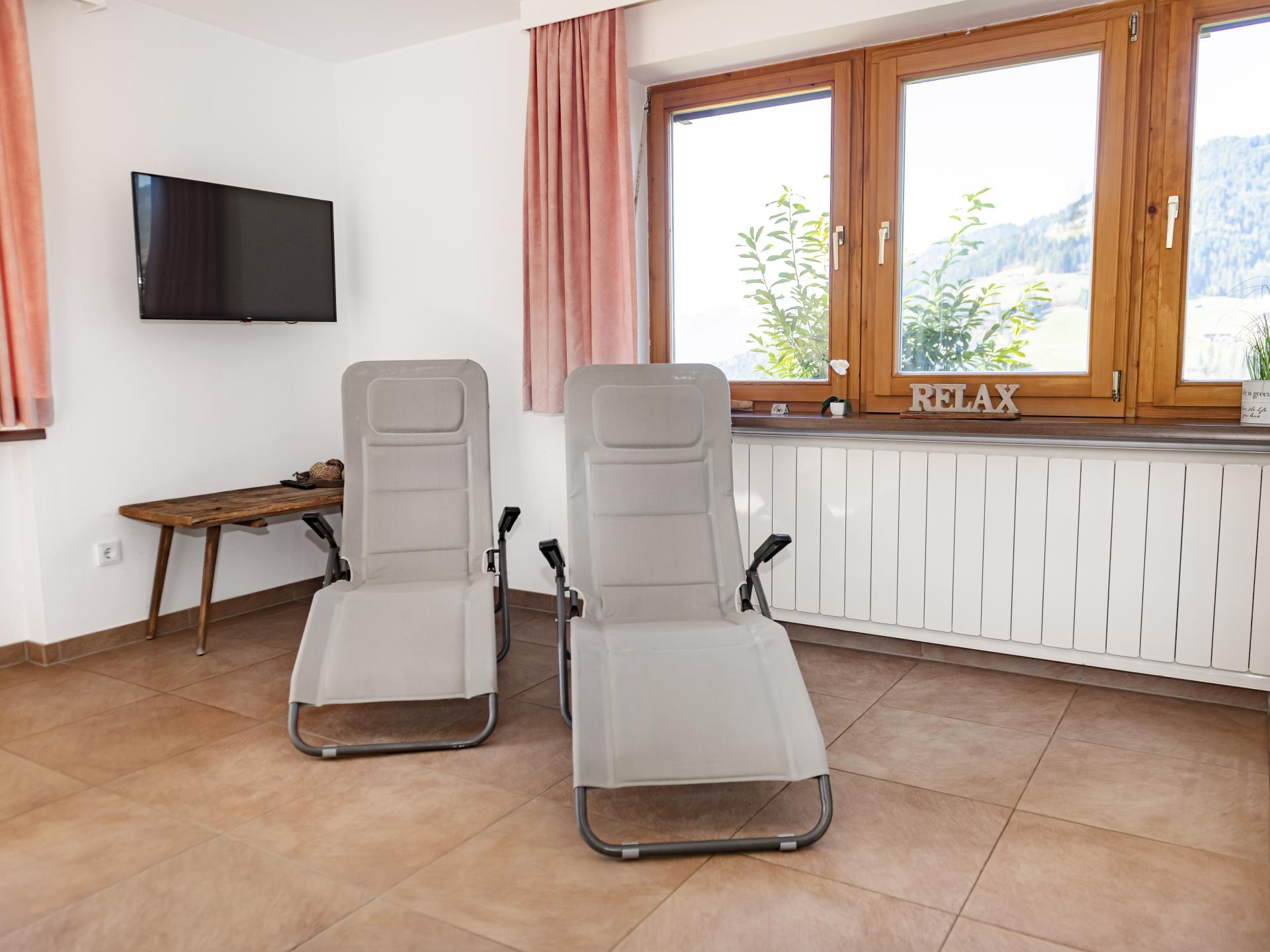 Ruim vakantiehuis voor 14 personen met sauna direct aan de piste in Itter - foto 26