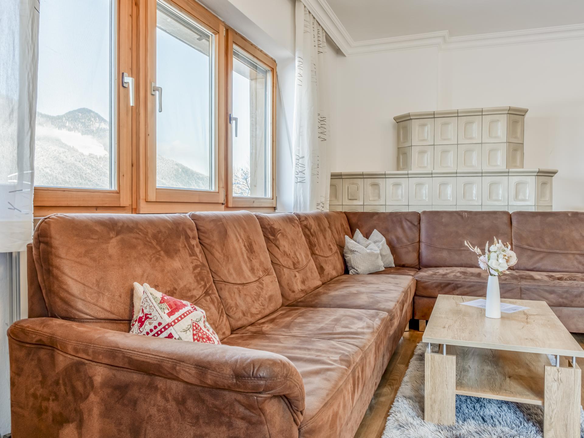 Ruim vakantiehuis voor 14 personen met sauna direct aan de piste in Itter - foto 4