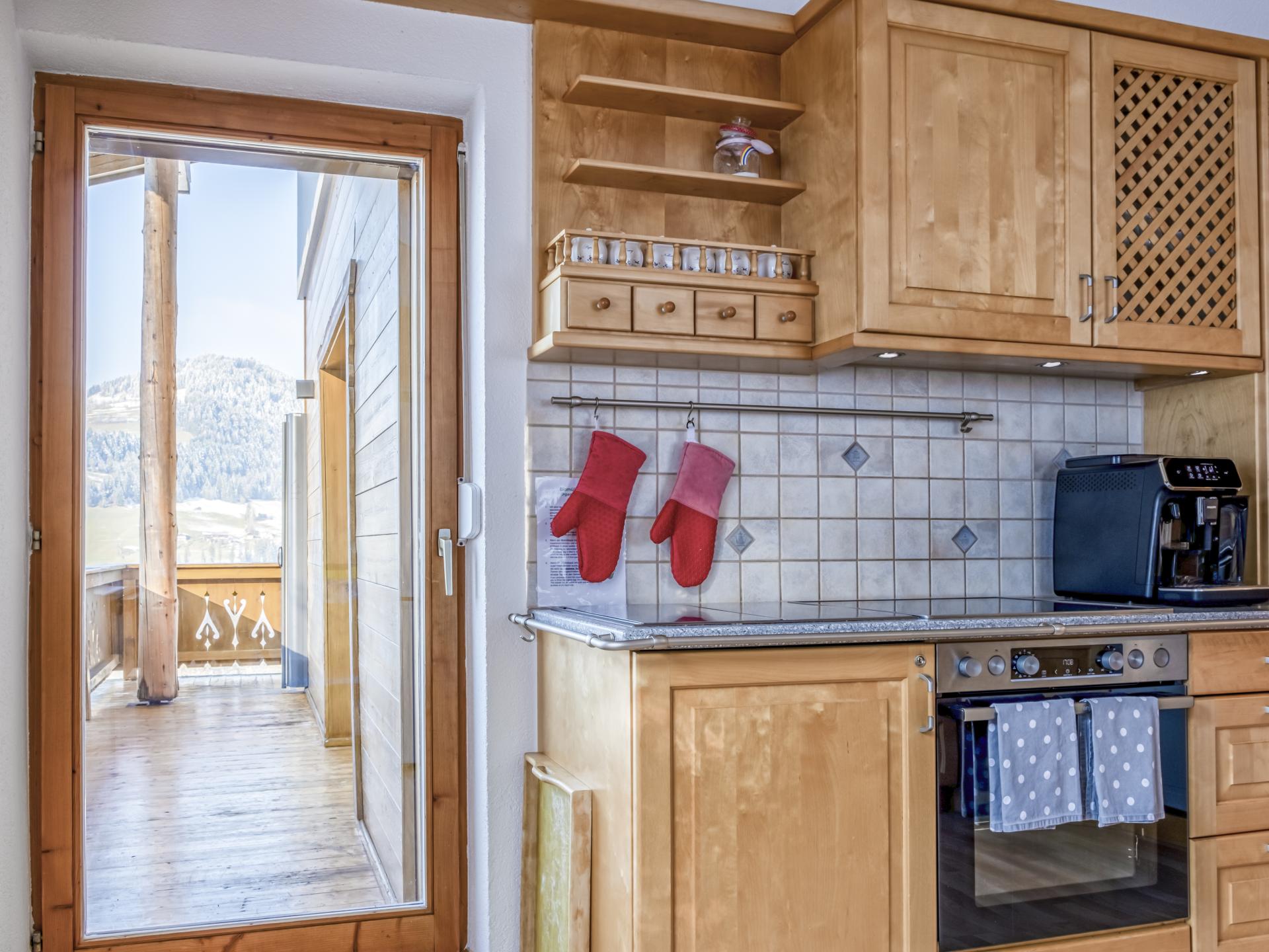 Ruim vakantiehuis voor 14 personen met sauna direct aan de piste in Itter - foto 23