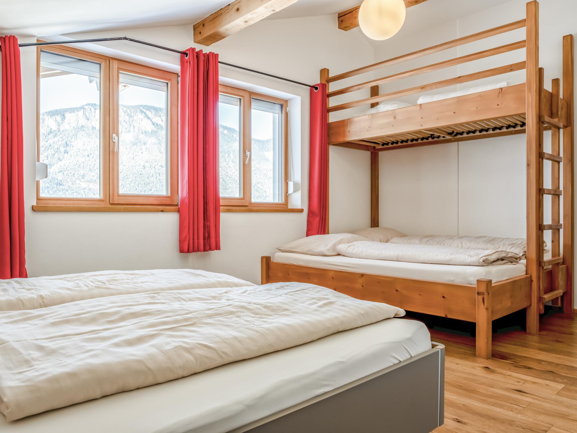 Ruim vakantiehuis voor 14 personen met sauna direct aan de piste in Itter - foto 13
