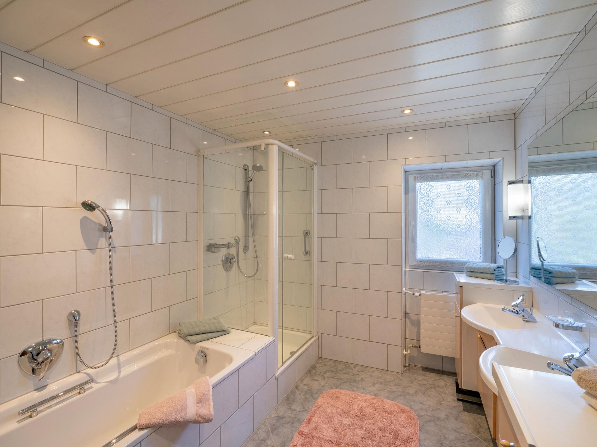 Historisch vakantiehuis voor 10 personen in het centrum van Hopfgarten, 50m van de skilift - foto 9