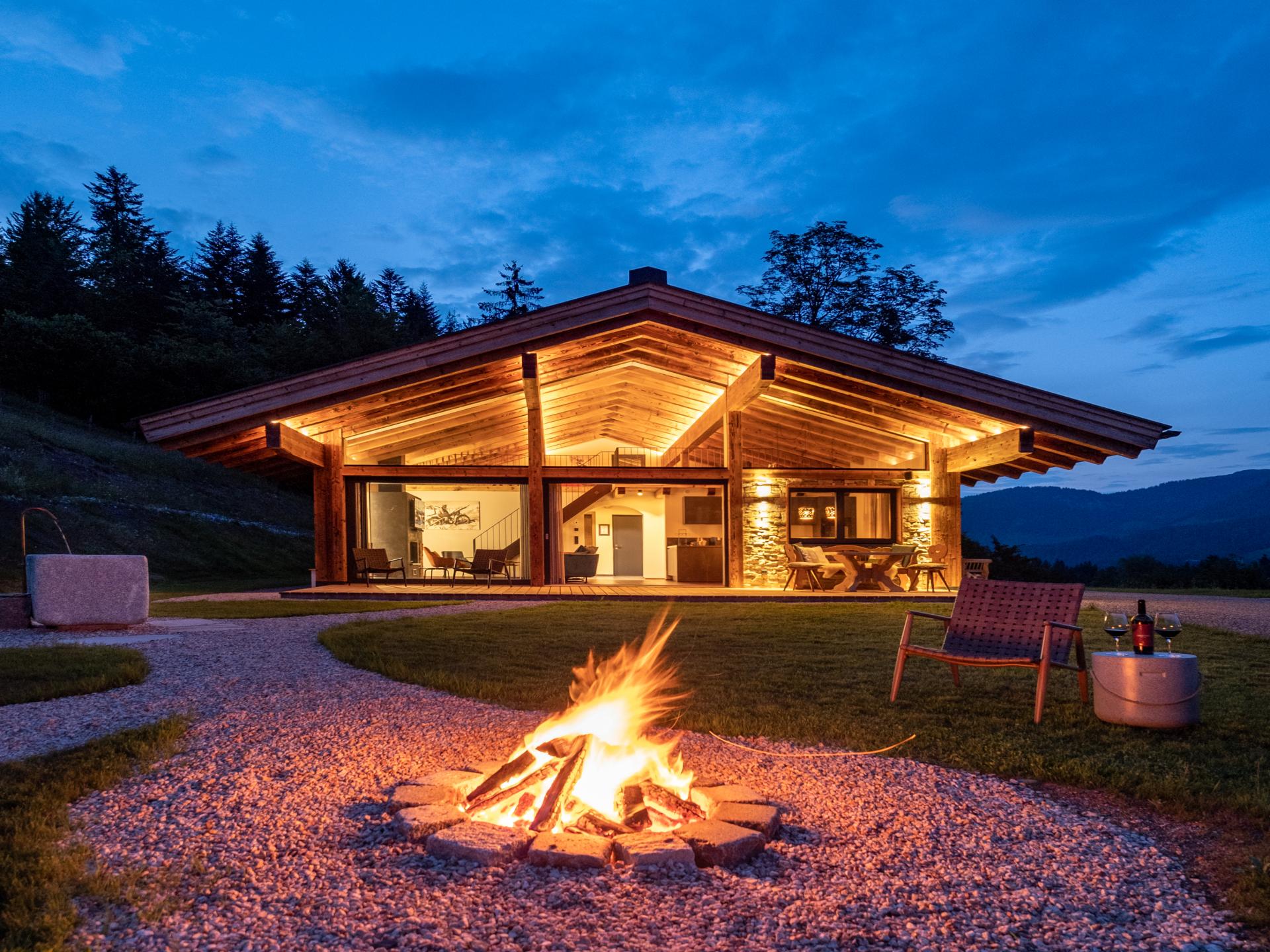 Luxe chalet in Sankt Johann met privé sauna en natuurlijke zwemvijver - foto 14