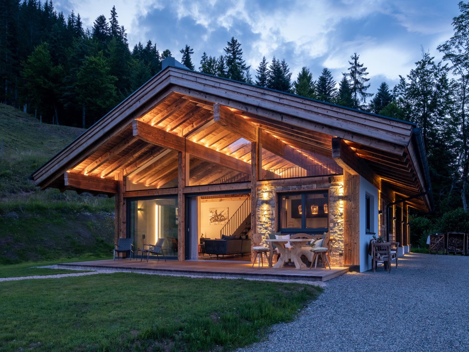 Luxe chalet in Sankt Johann met privé sauna en natuurlijke zwemvijver - foto 8