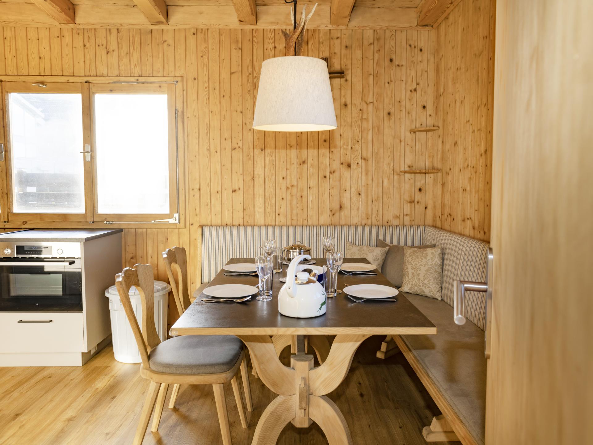 Vrijstaand chalet aan de piste in Pill met privétuin en houtkachel - foto 6