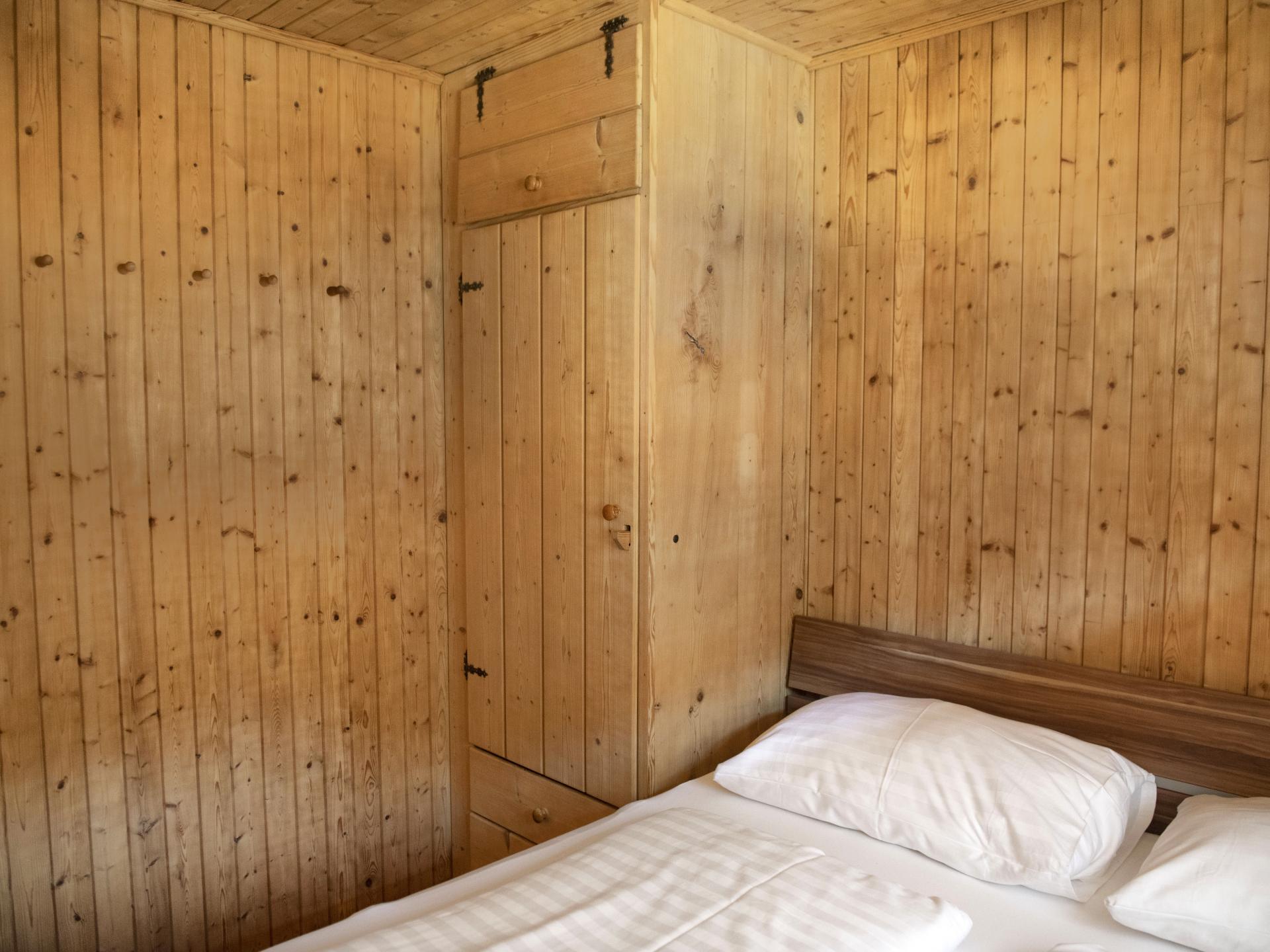Vrijstaand chalet aan de piste in Pill met privétuin en houtkachel - foto 23