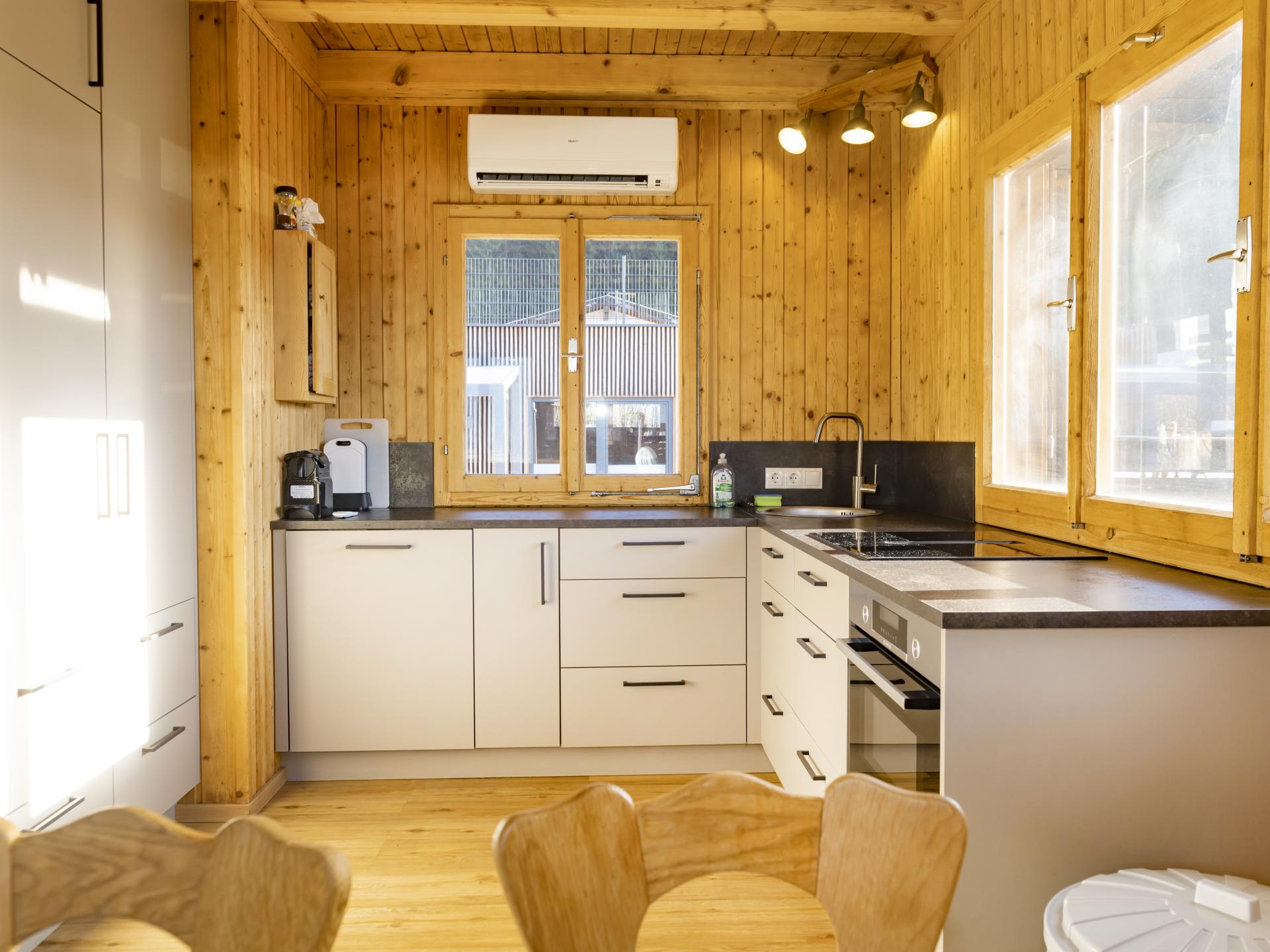 Vrijstaand chalet aan de piste in Pill met privétuin en houtkachel - foto 5