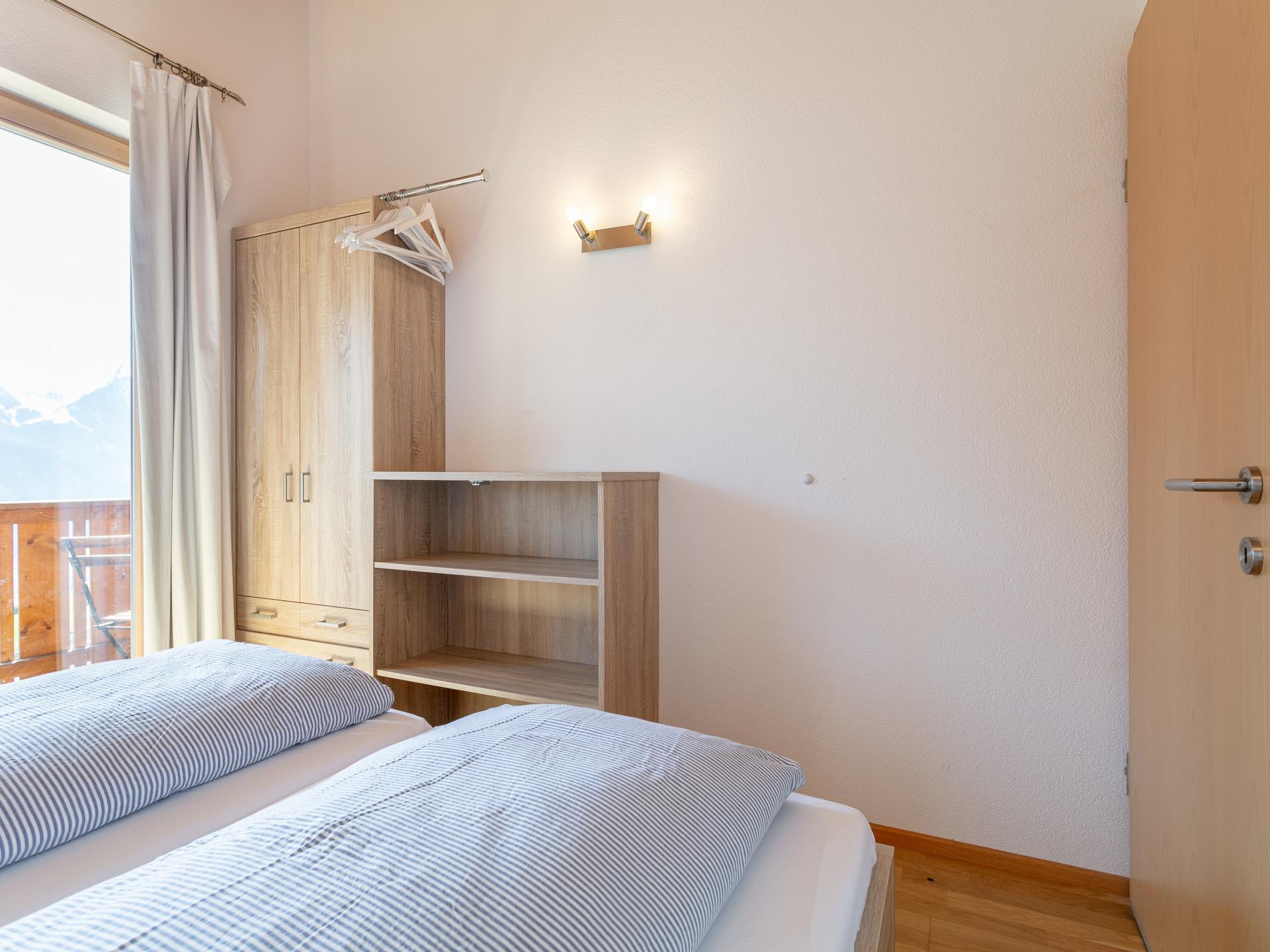 Authentiek chalet direct aan de piste met panoramisch dalzicht - foto 31