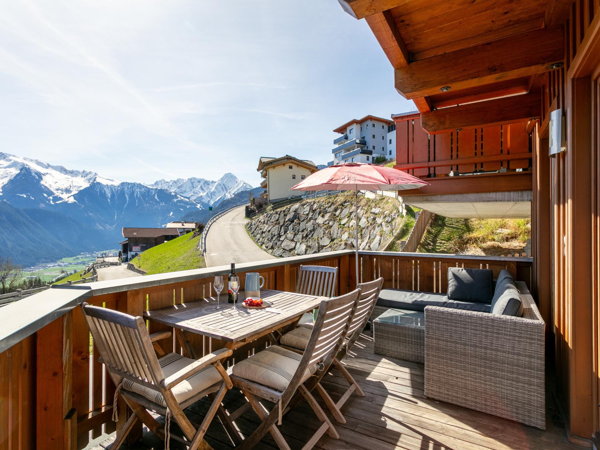 Authentiek chalet direct aan de piste met panoramisch dalzicht - foto 2