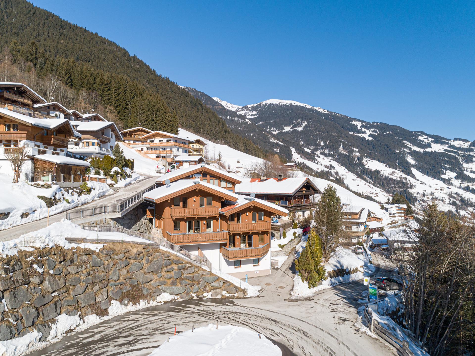 Authentiek chalet direct aan de piste met panoramisch dalzicht - foto 45