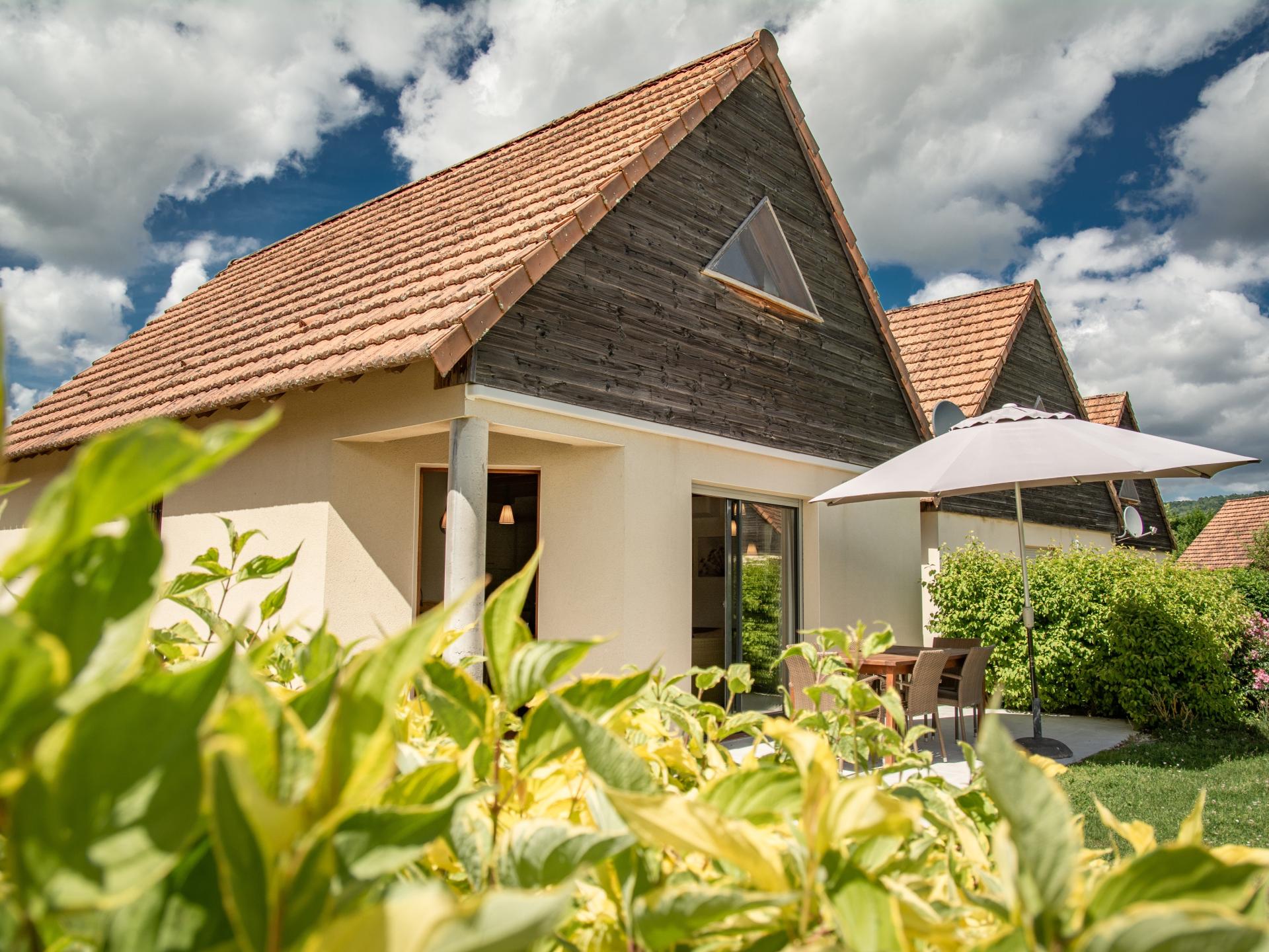 Op 750m van het centrum: Modern vakantiehuis in Lacapelle Marival - foto 2