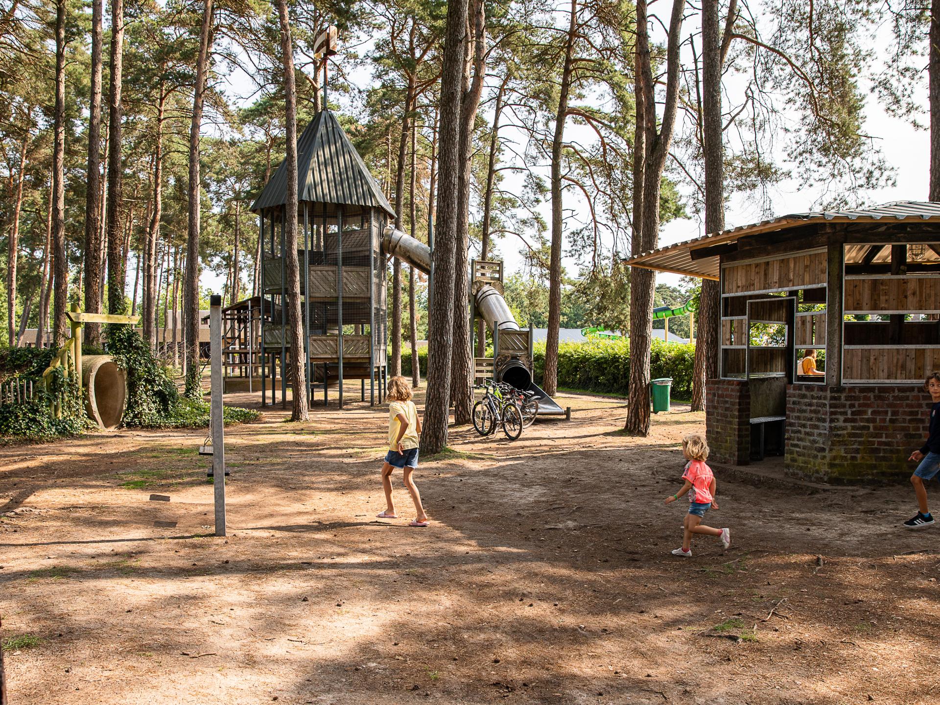 4-persoons vrijstaand chalet in het centrum van Bocholt - foto 50