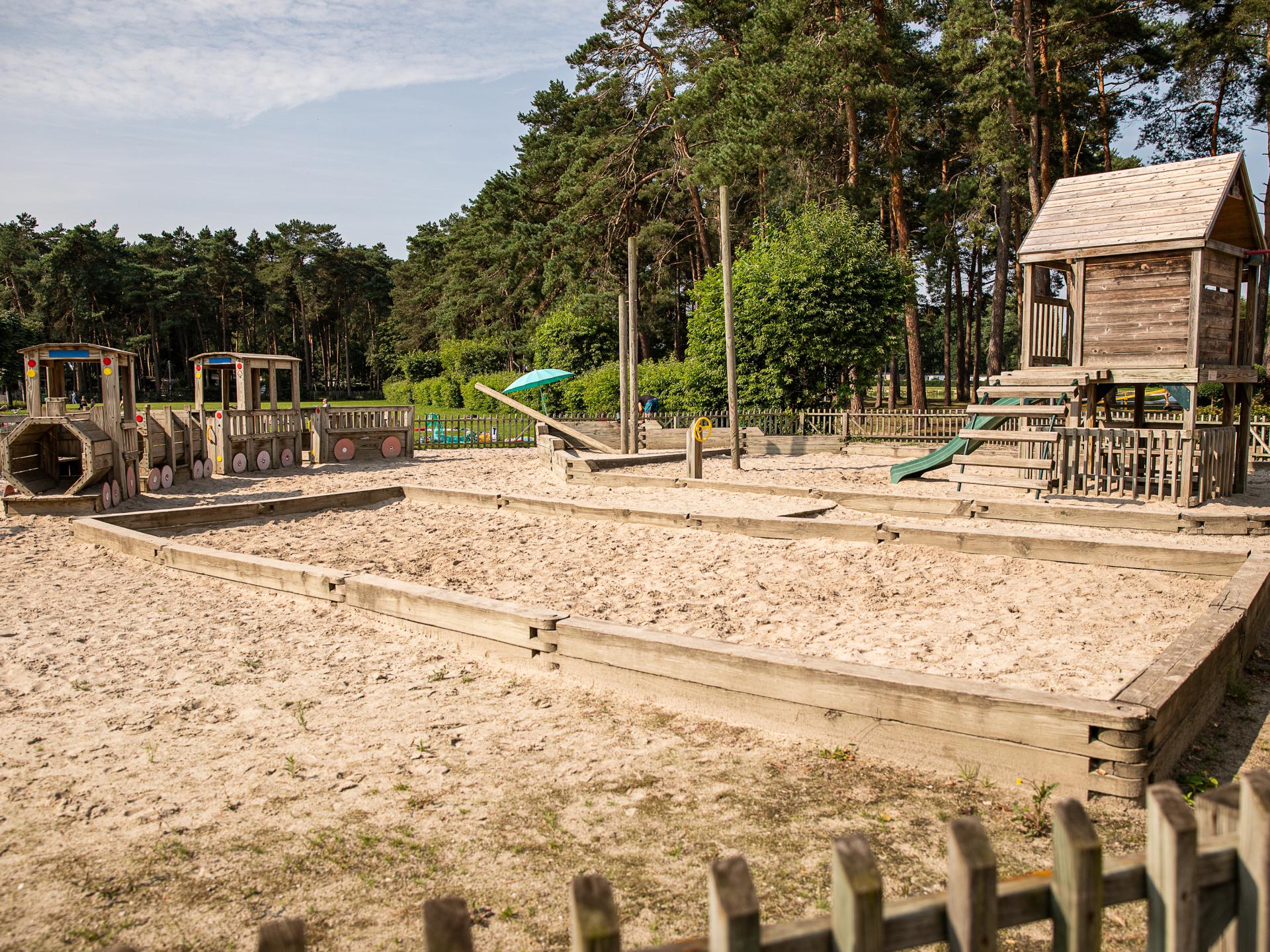 4-persoons vrijstaand chalet in het centrum van Bocholt - foto 47