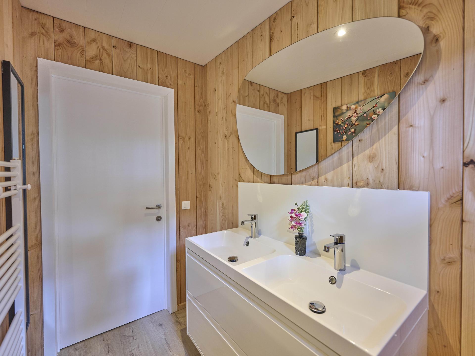 4-persoons vrijstaand chalet in het centrum van Bocholt - foto 7