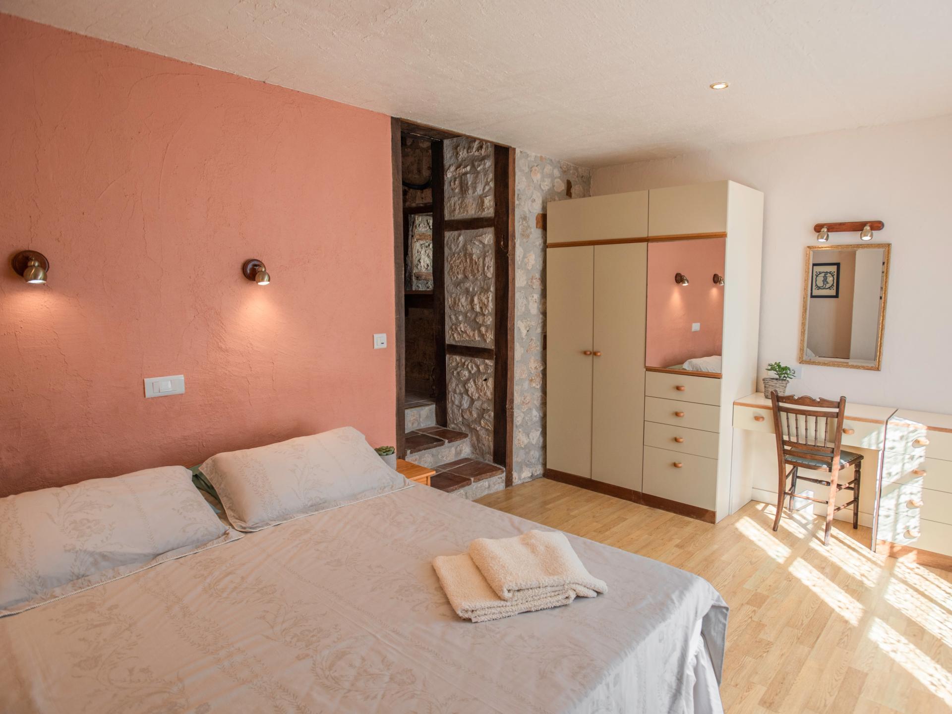 2-persoons vakantiehuis in Roquecor: charmante uitkijktoren - foto 18