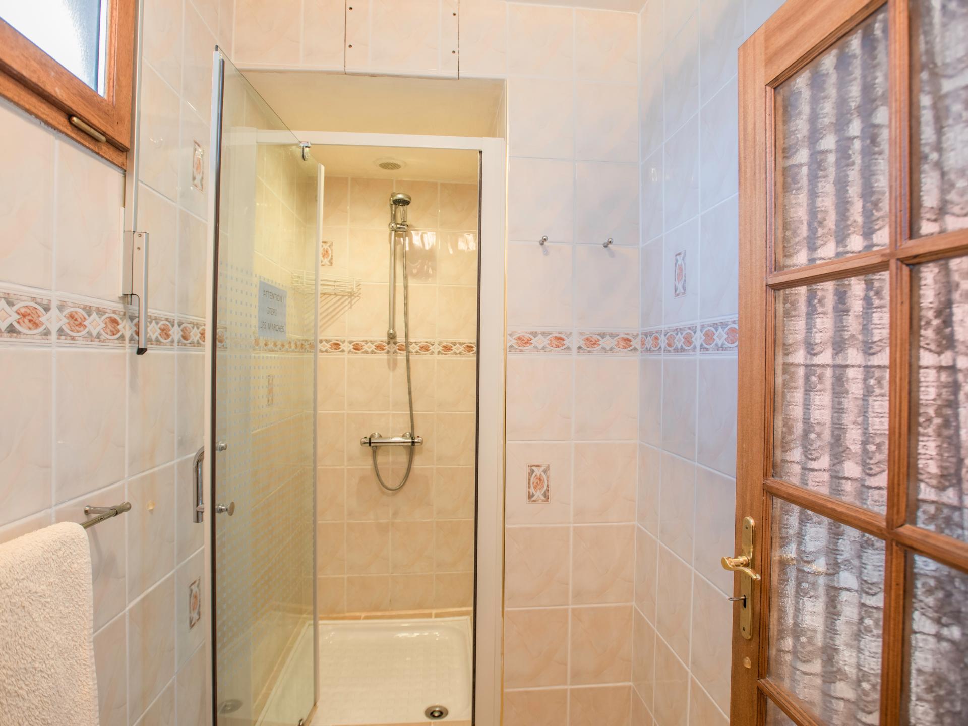 2-persoons vakantiehuis in Roquecor: charmante uitkijktoren - foto 19