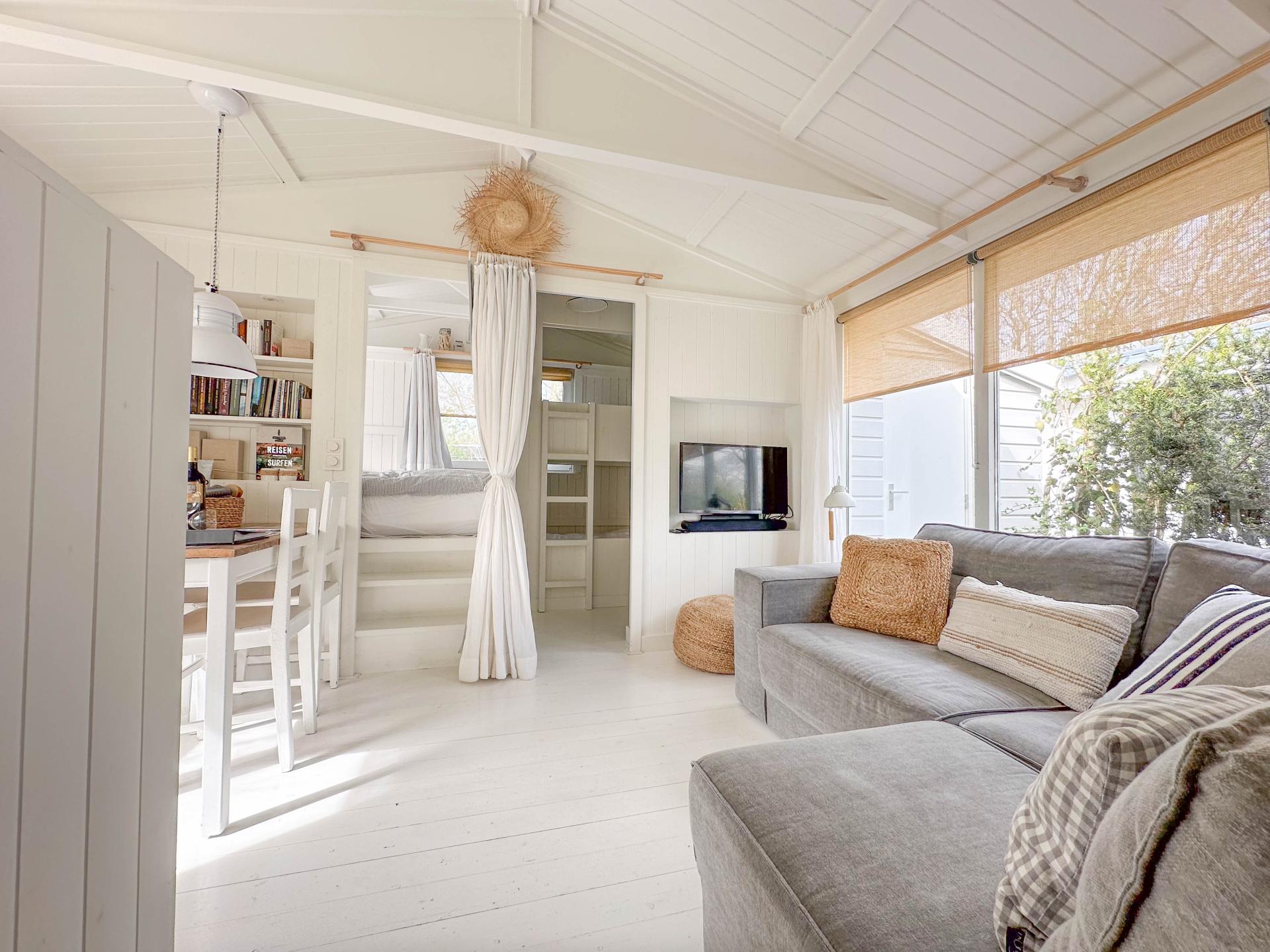 Design strandhuisje met omheinde tuin op autovrij park in Callantsoog - foto 6