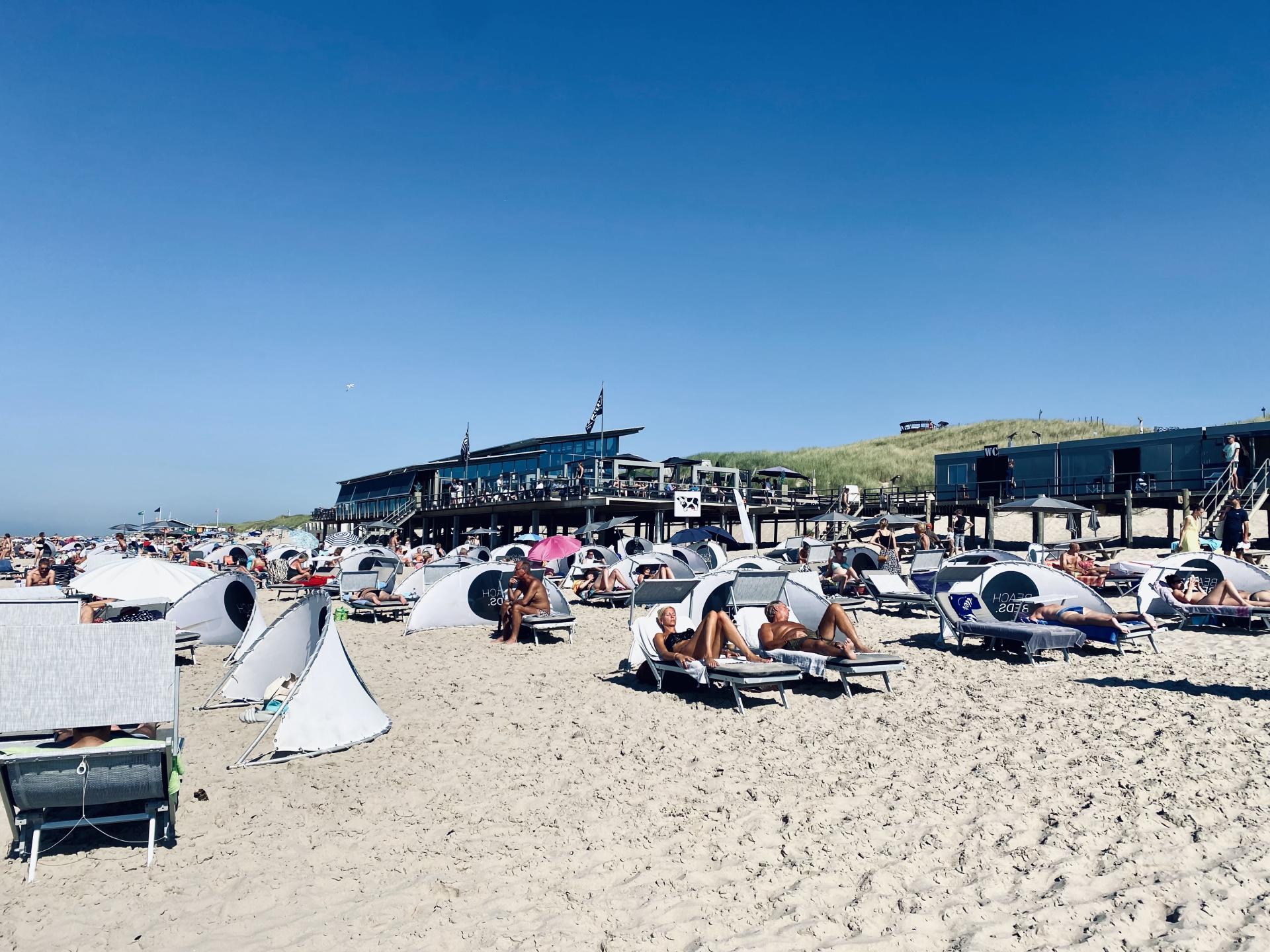 Design strandhuisje met omheinde tuin op autovrij park in Callantsoog - foto 44