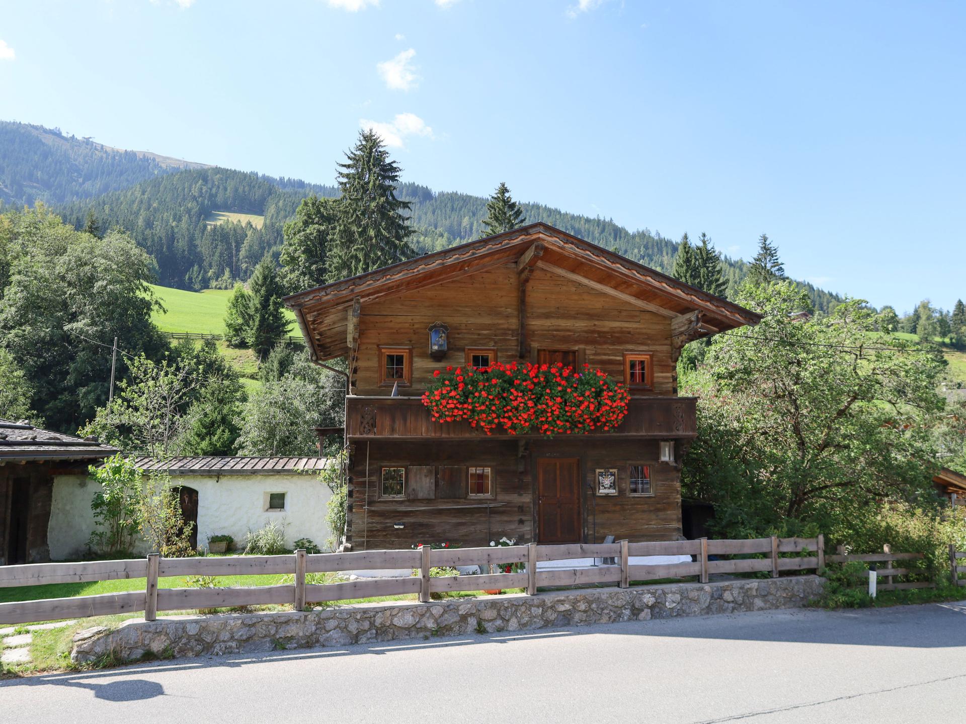 Historisch Kupferhäusl in Alpbach: 200 jaar oud, direct aan de piste - foto 2