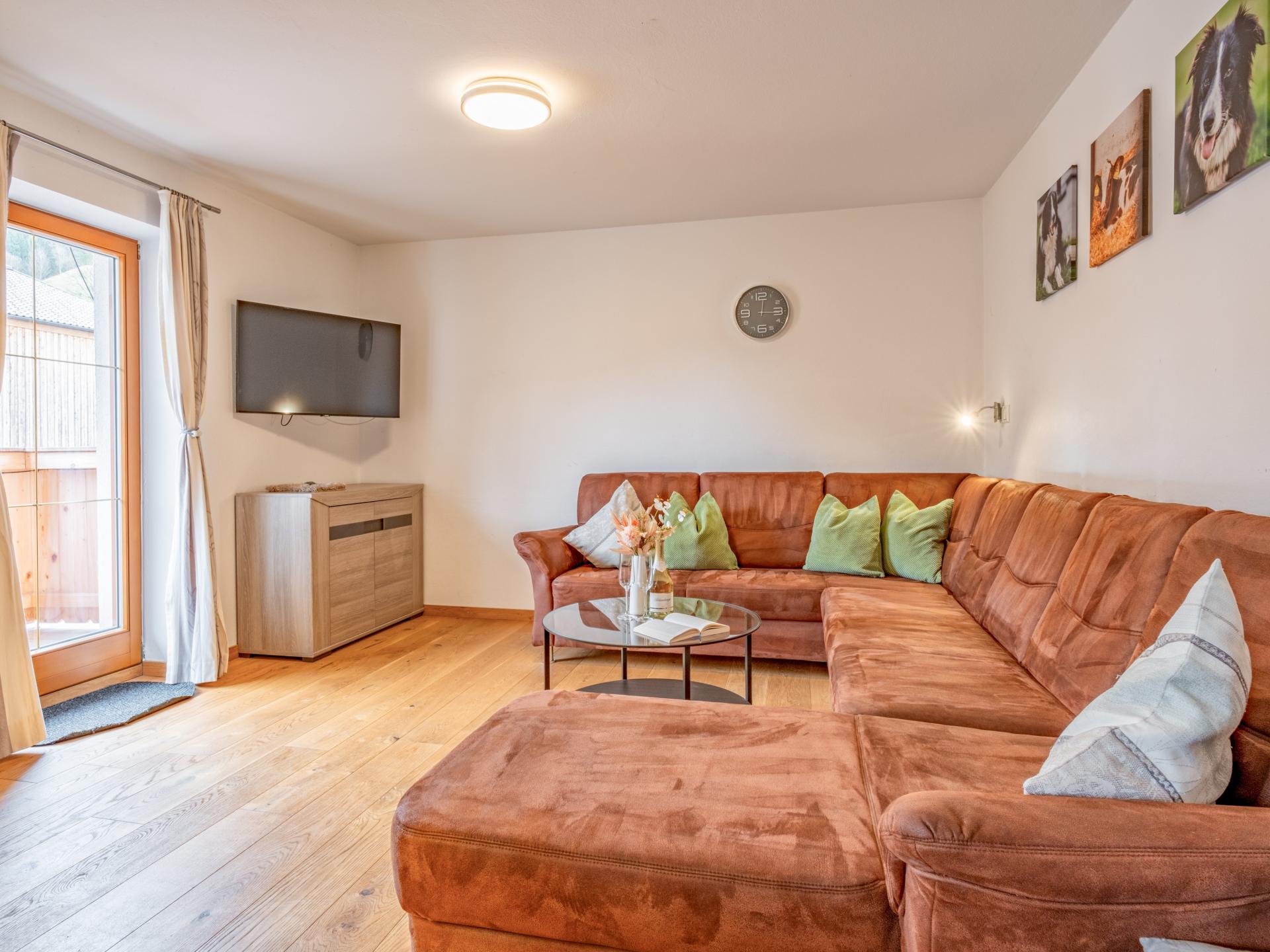 Ruim appartement voor 15 personen op werkende boerderij, vlakbij de skilift - foto 9