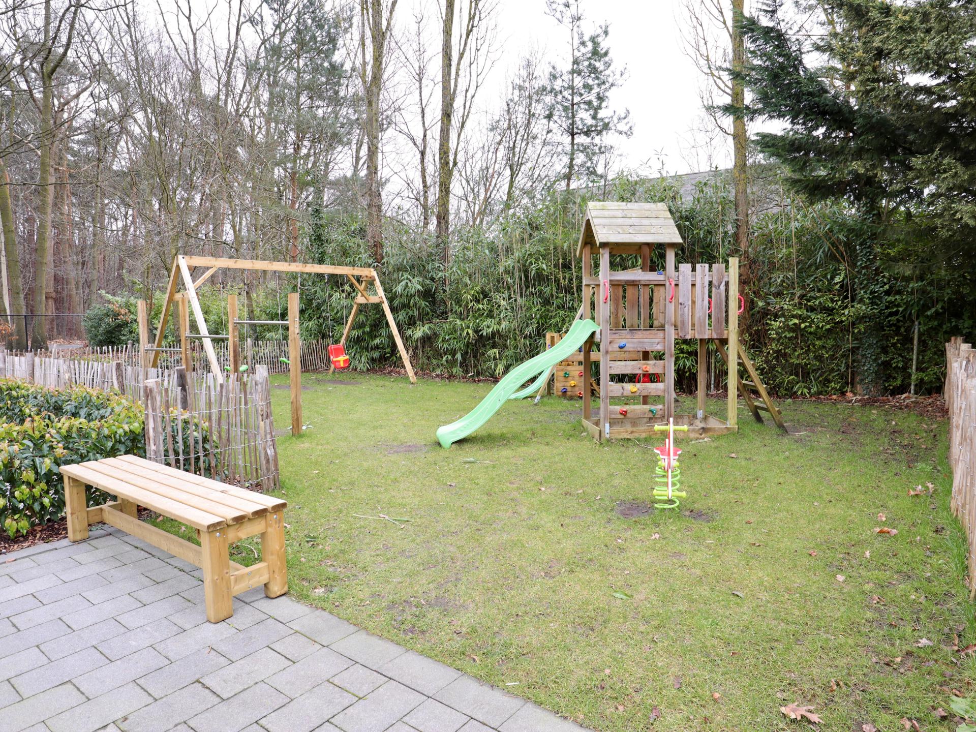 2-persoons vrijstaand vakantiehuis aan het meer in Lanaken - foto 24