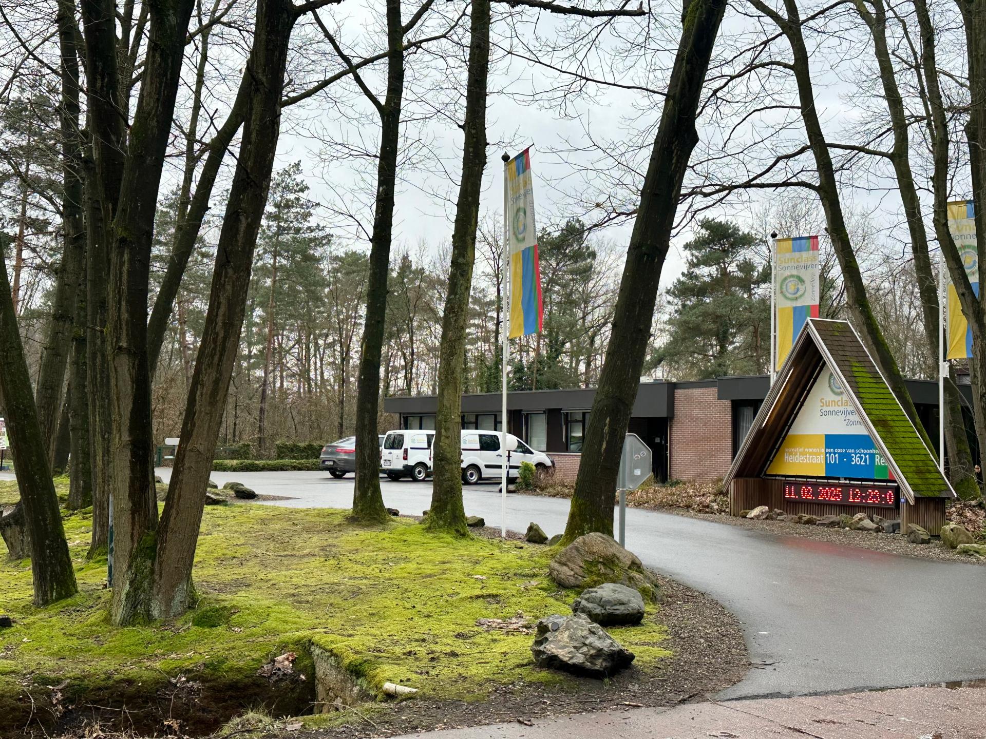 2-persoons vrijstaand vakantiehuis aan het meer in Lanaken - foto 31